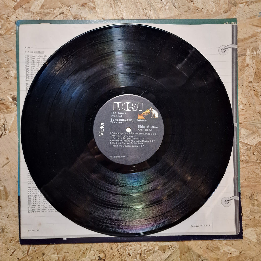 The Kinks – The Kinks Present Schoolboys In Disgrace