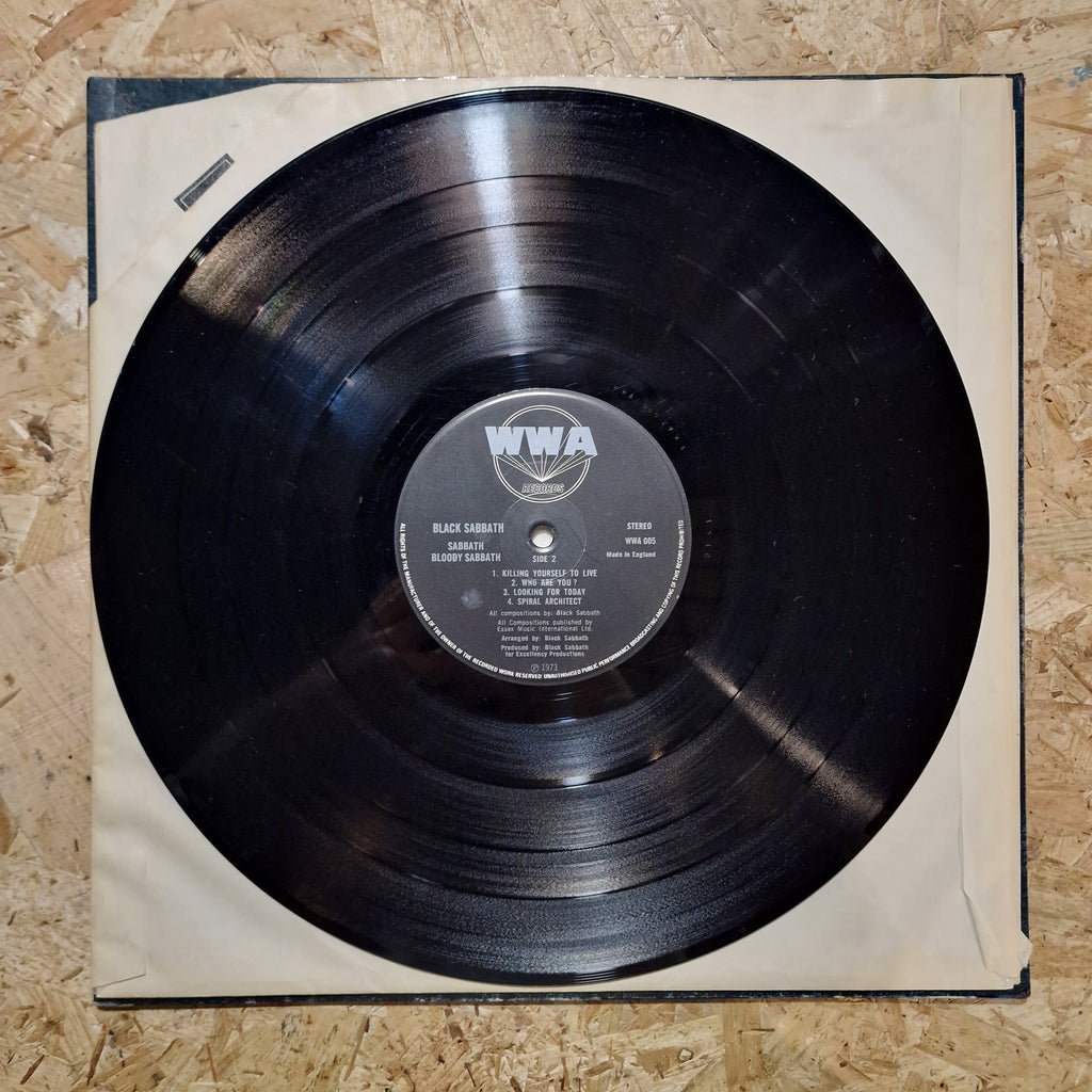 Black Sabbath – Sabbath Bloody Sabbath