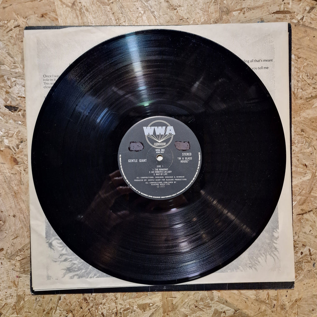 Gentle Giant – In A Glass House