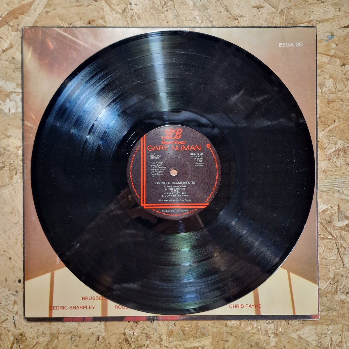 Gary Numan – Living Ornaments '80