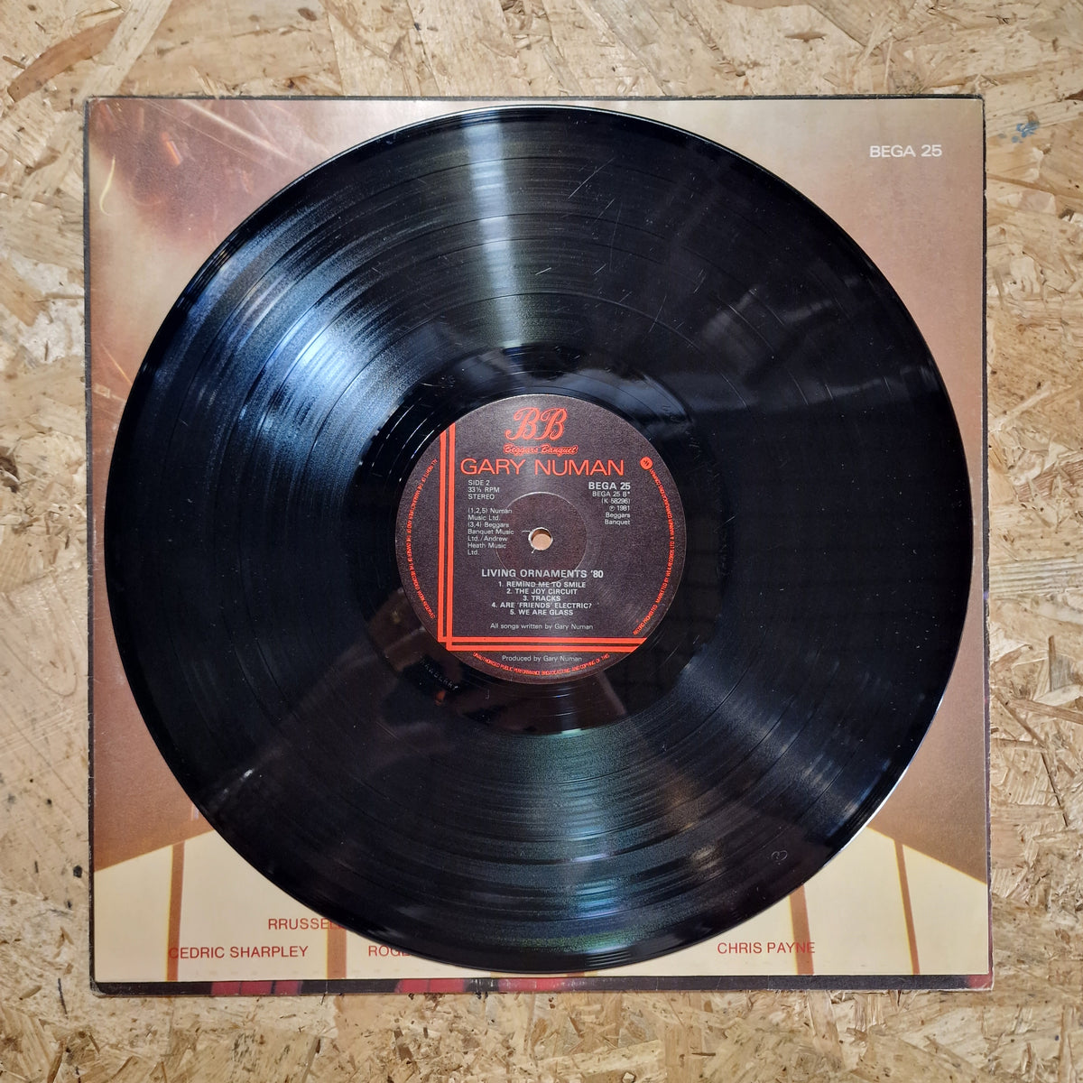Gary Numan – Living Ornaments '80