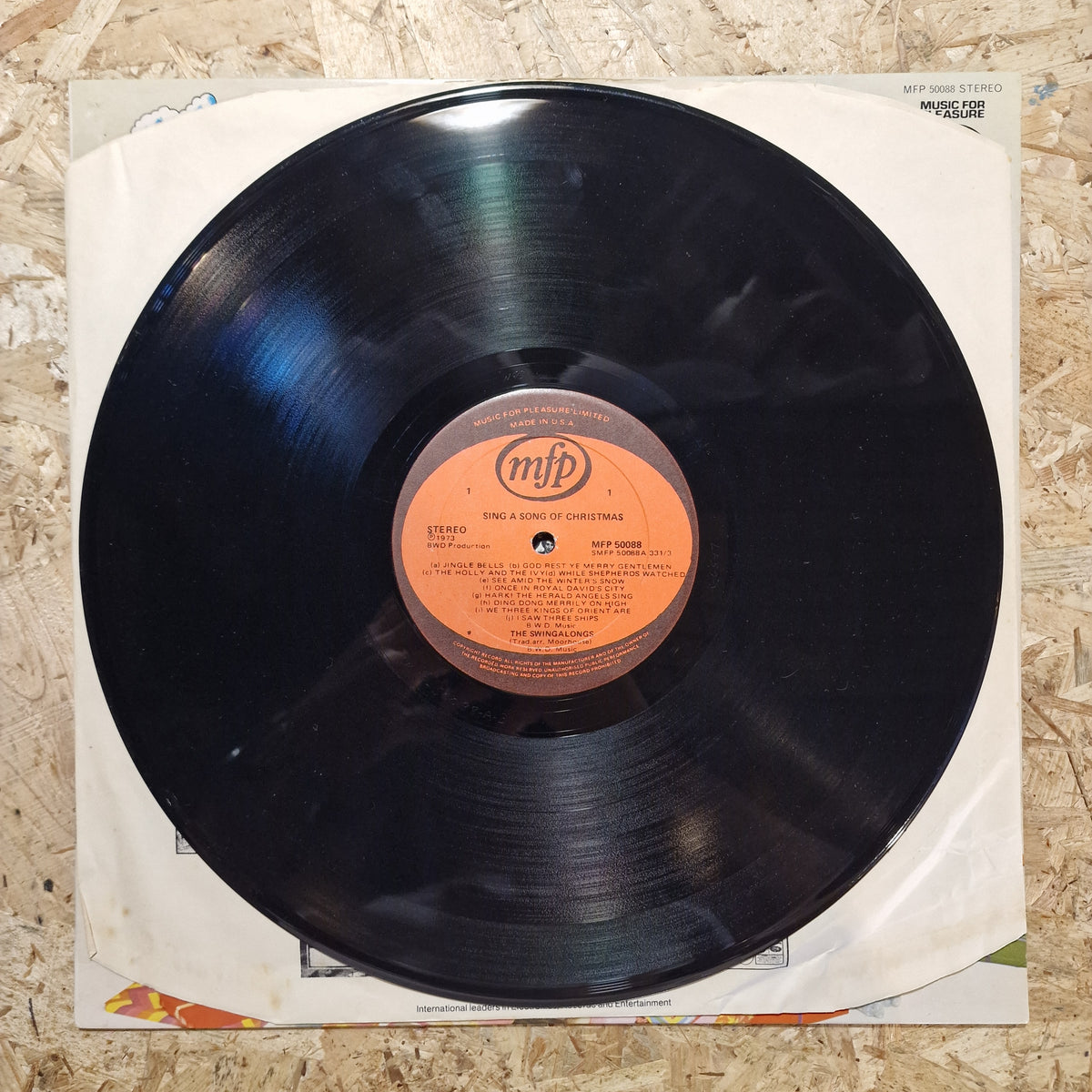 The Swingalongs – Sing A Song Of Christmashpi