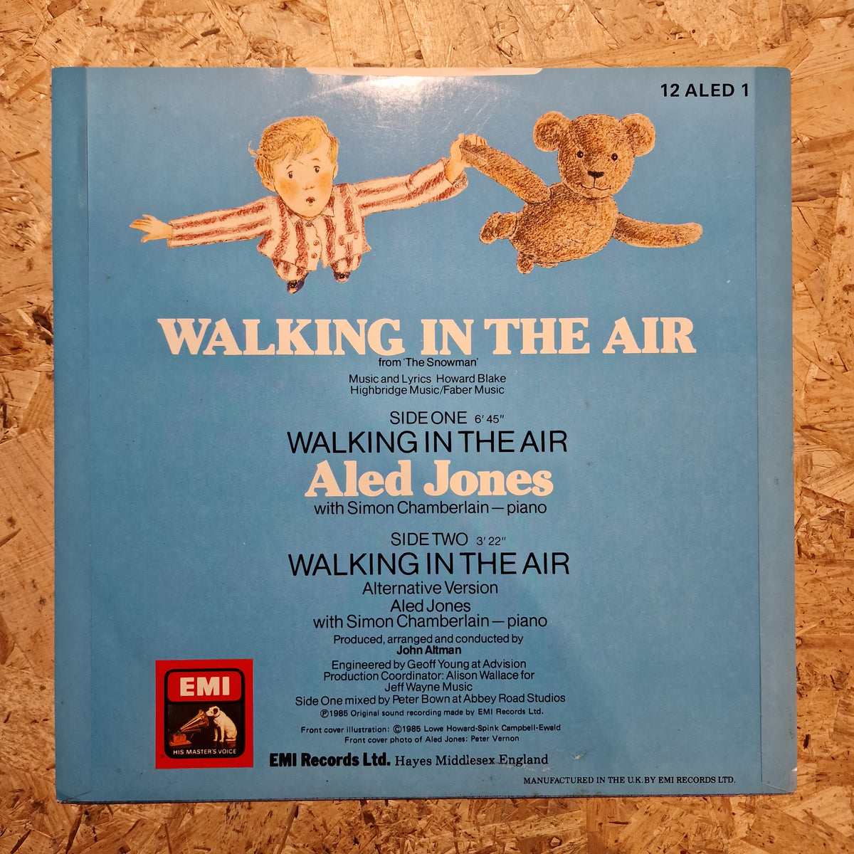 Aled Jones – Walking In The Air