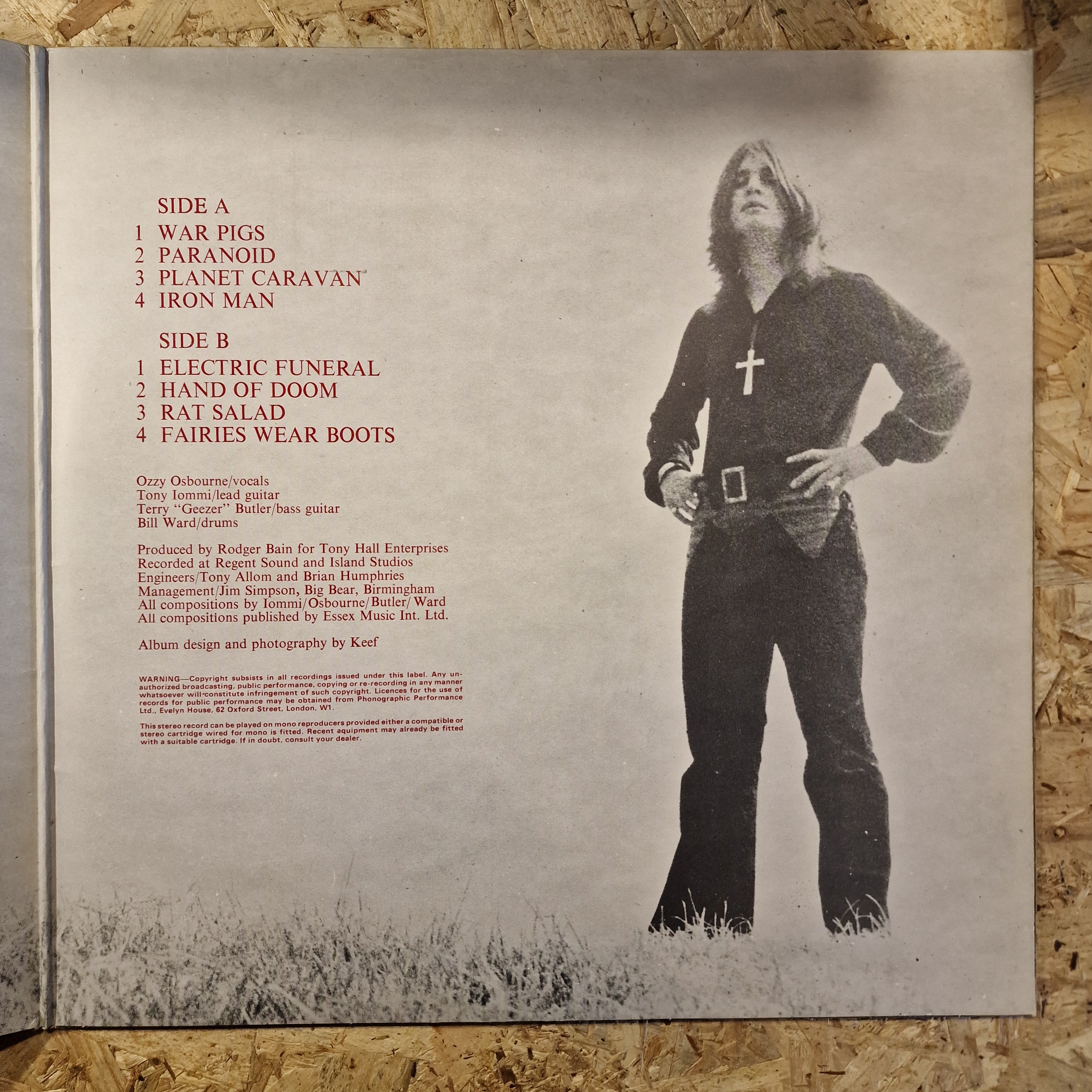 Black Sabbath – Paranoid