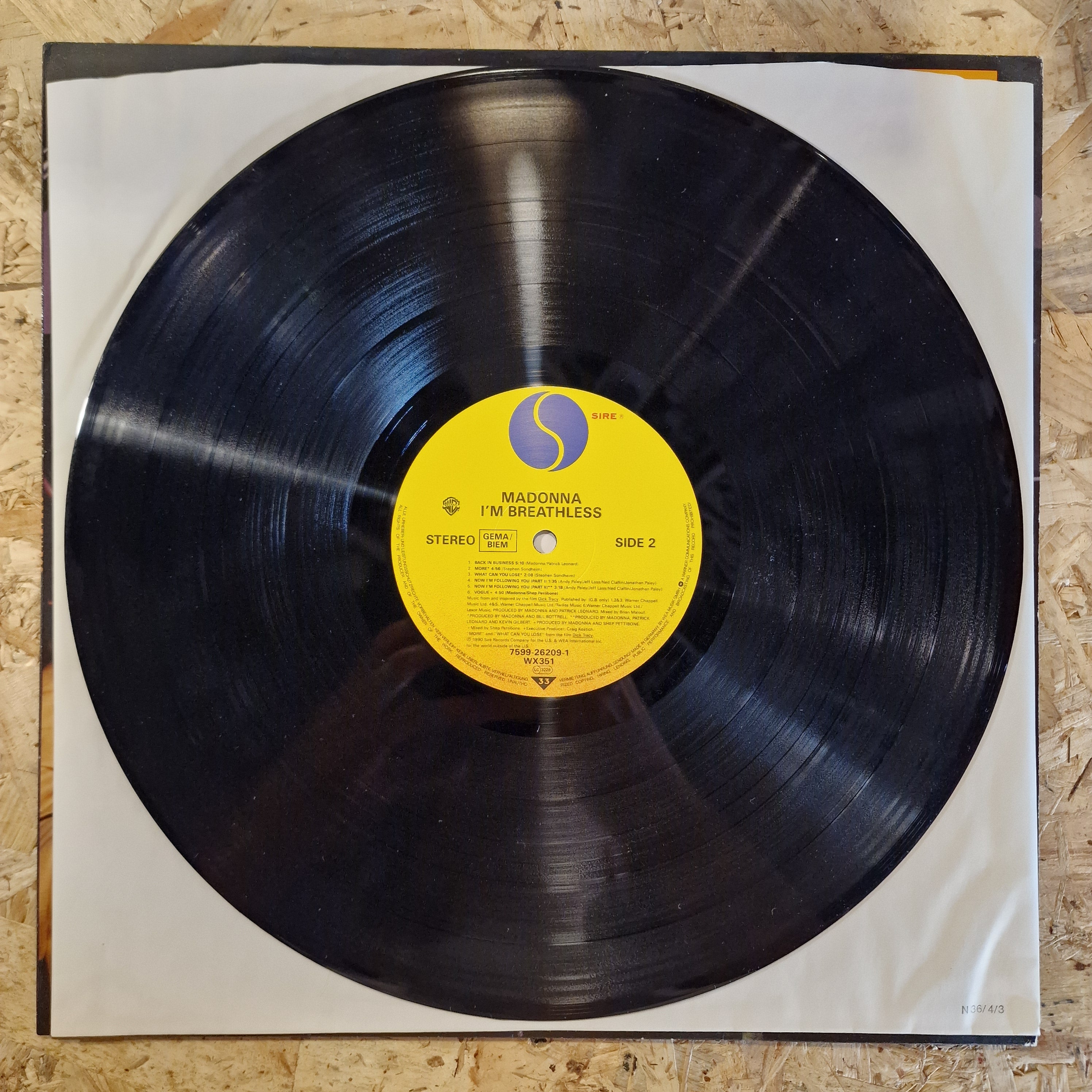 Madonna – I'm Breathless (Music From And Inspired By The Film Dick Tracy)