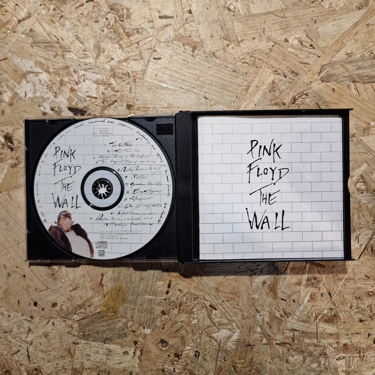 Pink Floyd – The Wall