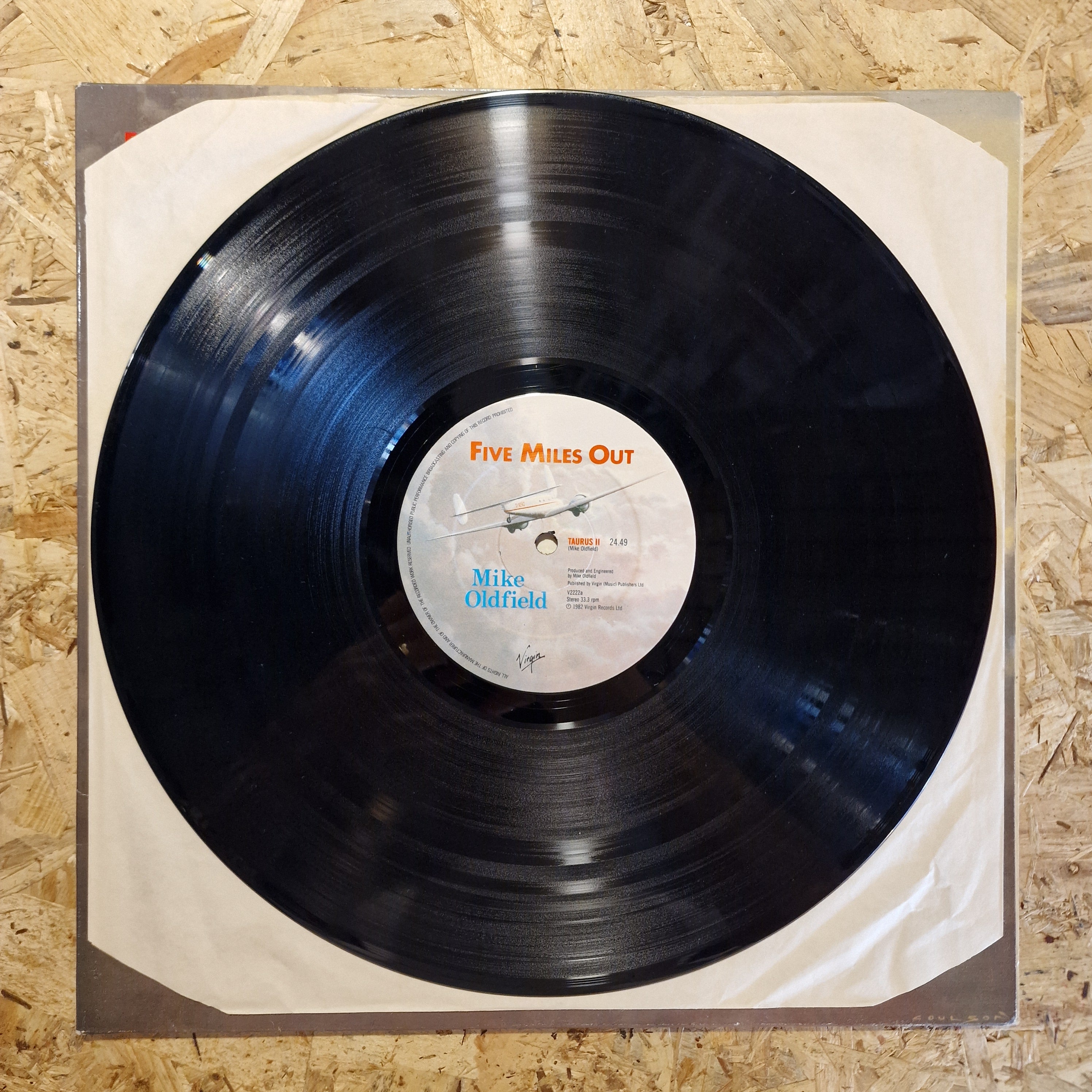 Mike Oldfield – Five Miles Out