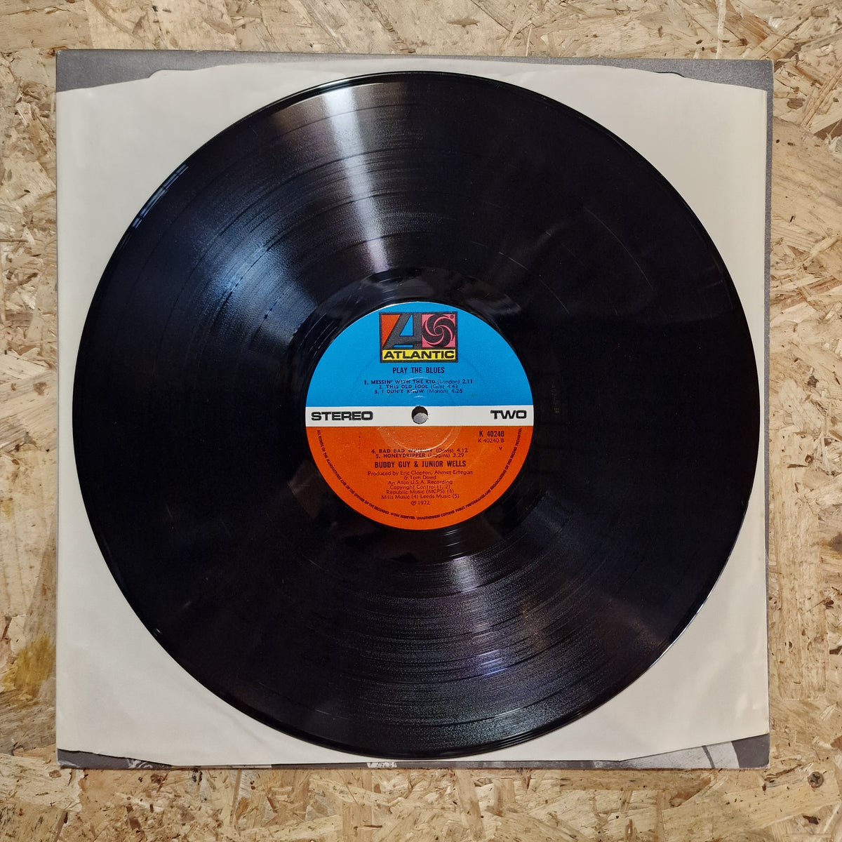 Buddy Guy & Junior Wells – Play The Blues