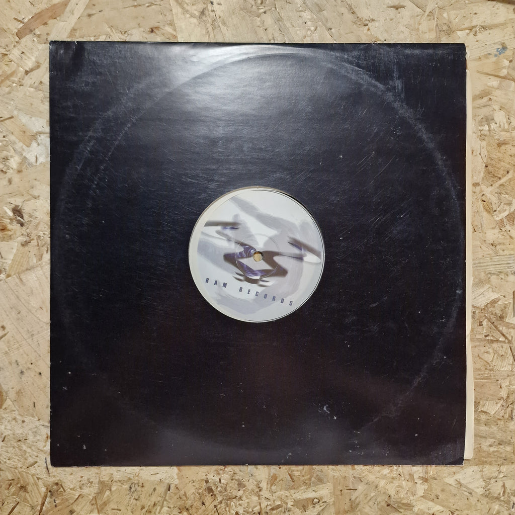Shimon & Andy C – Body Rock