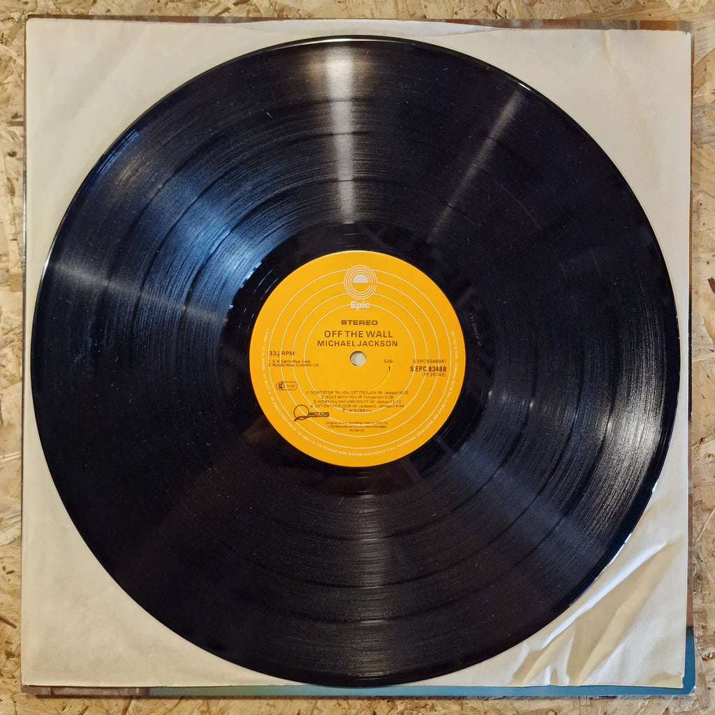 Michael Jackson – Off The Wall