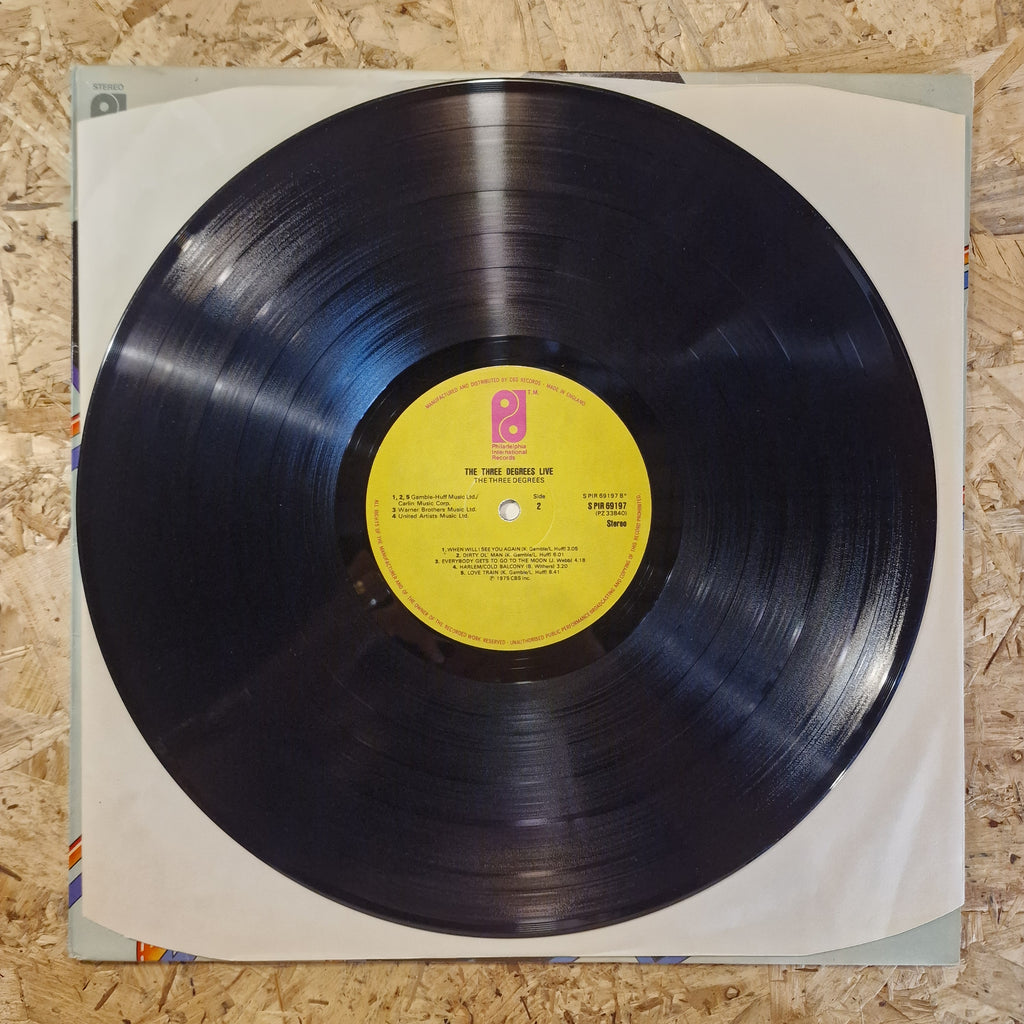 The Three Degrees – The Three Degrees Live