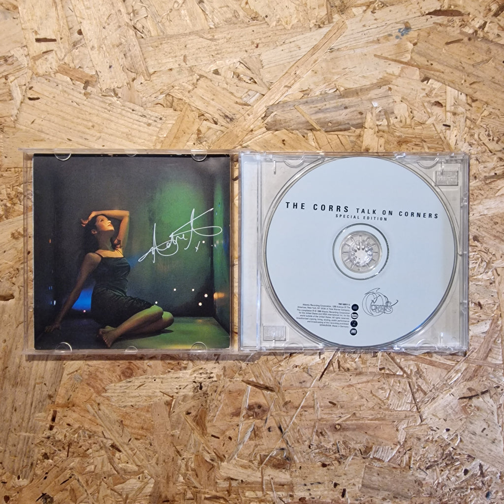The Corrs – Talk On Corners