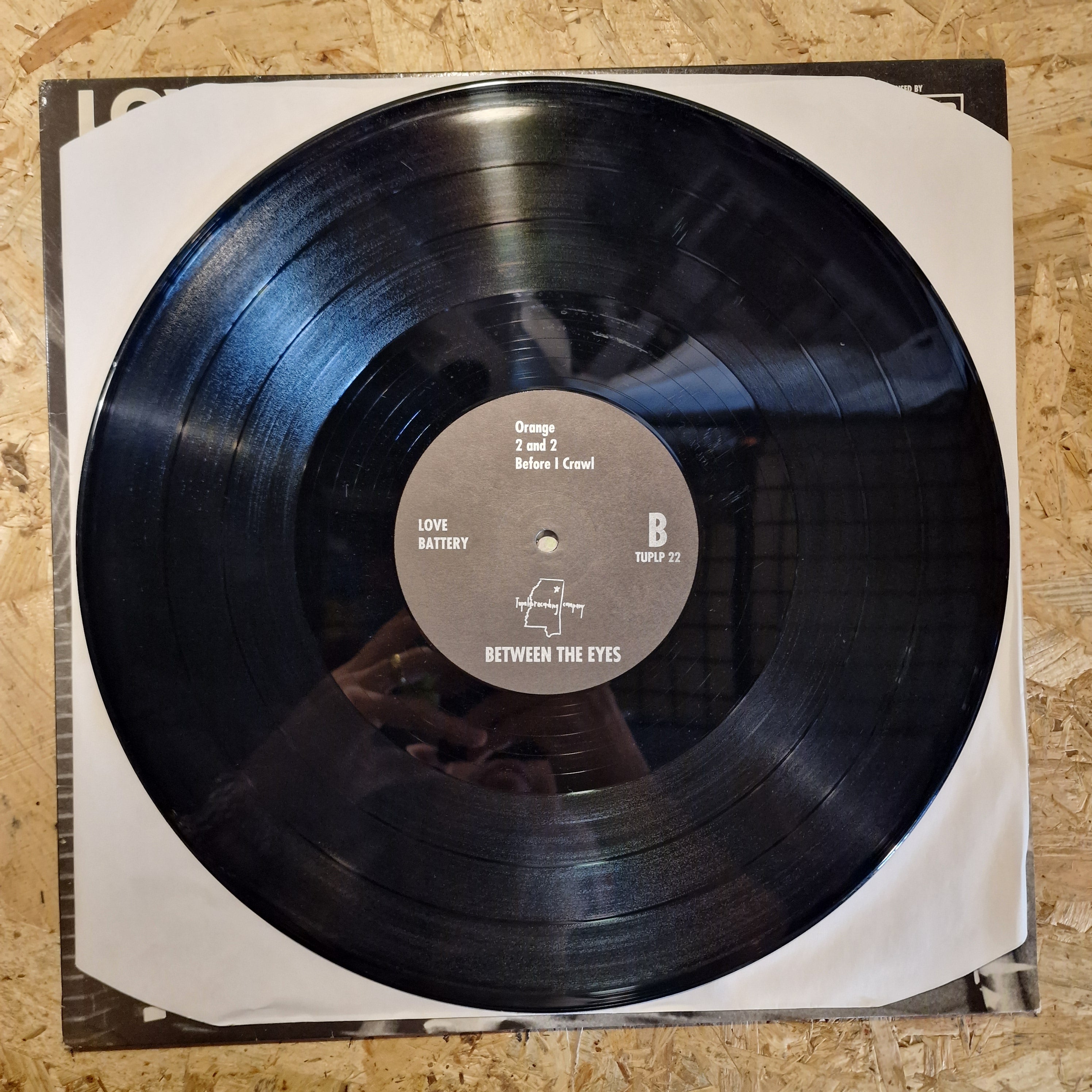 Love Battery – Between The Eyes