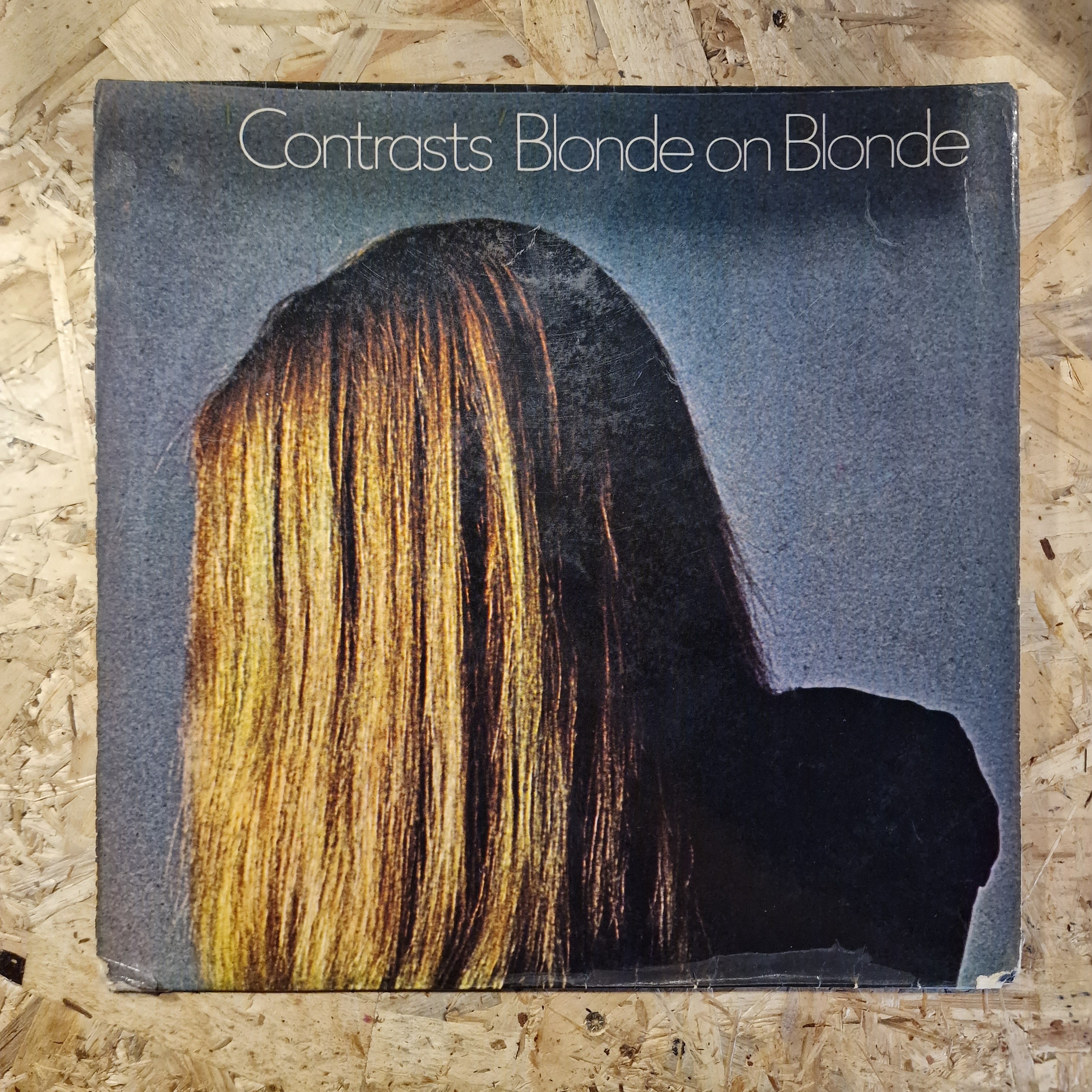 Blonde On Blonde – Contrasts