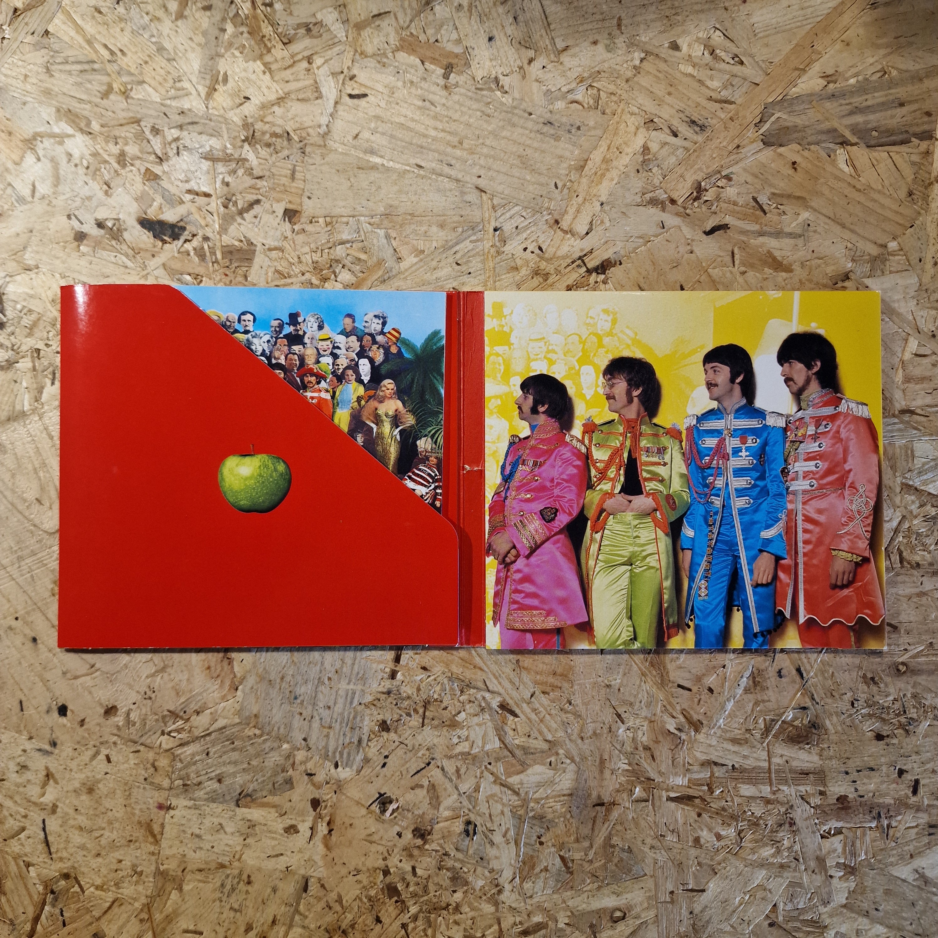 The Beatles – Sgt. Pepper's Lonely Hearts Club Band