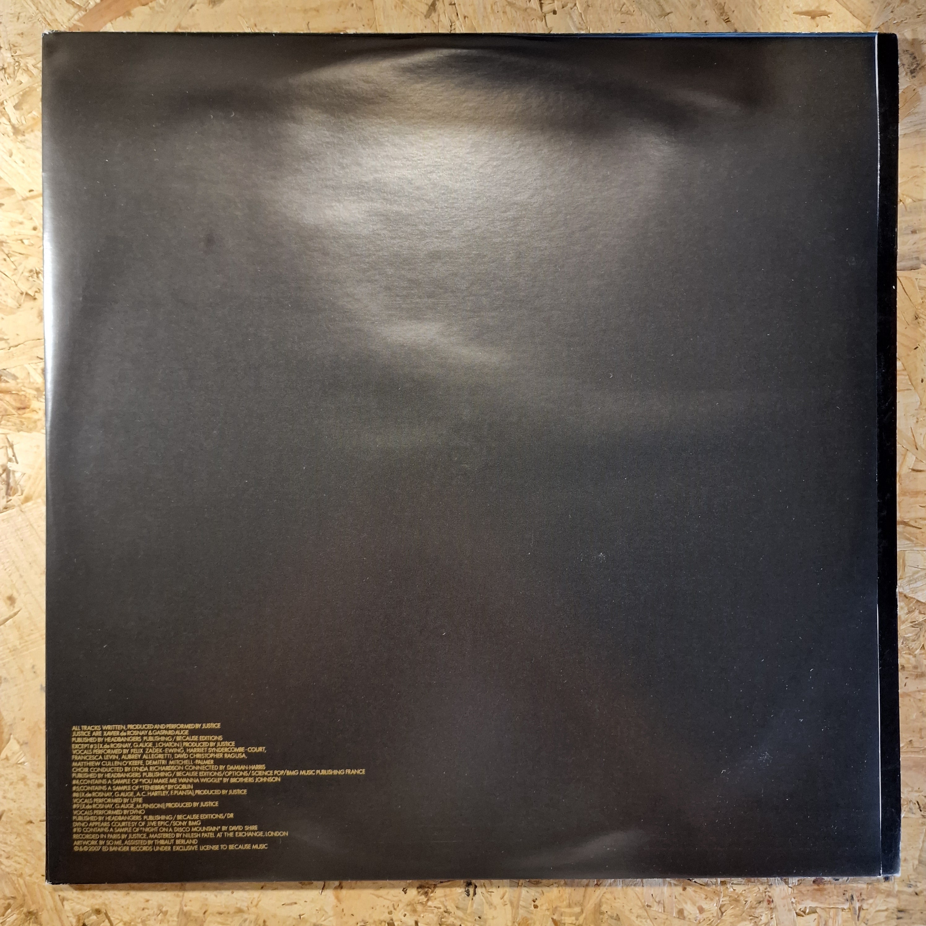Justice – † (Cross)