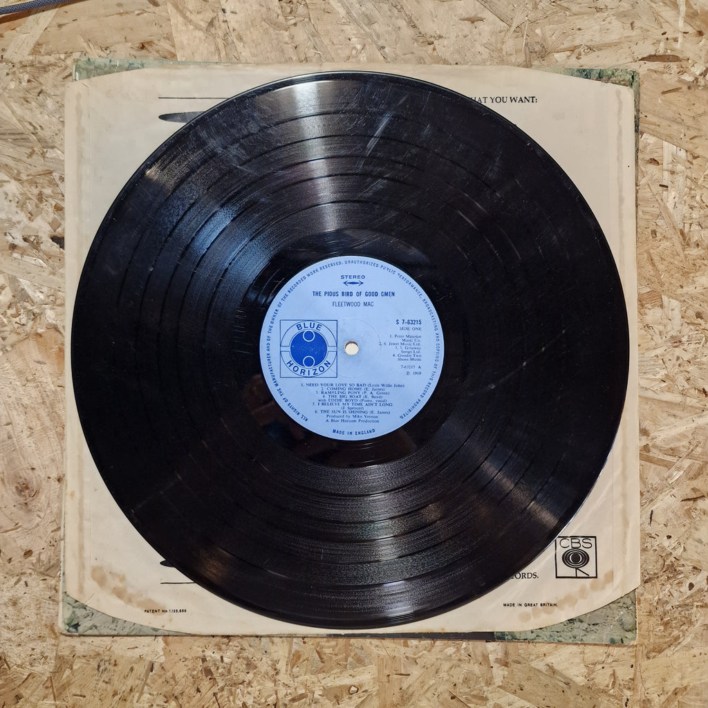 Fleetwood Mac – The Pious Bird Of Good Omen