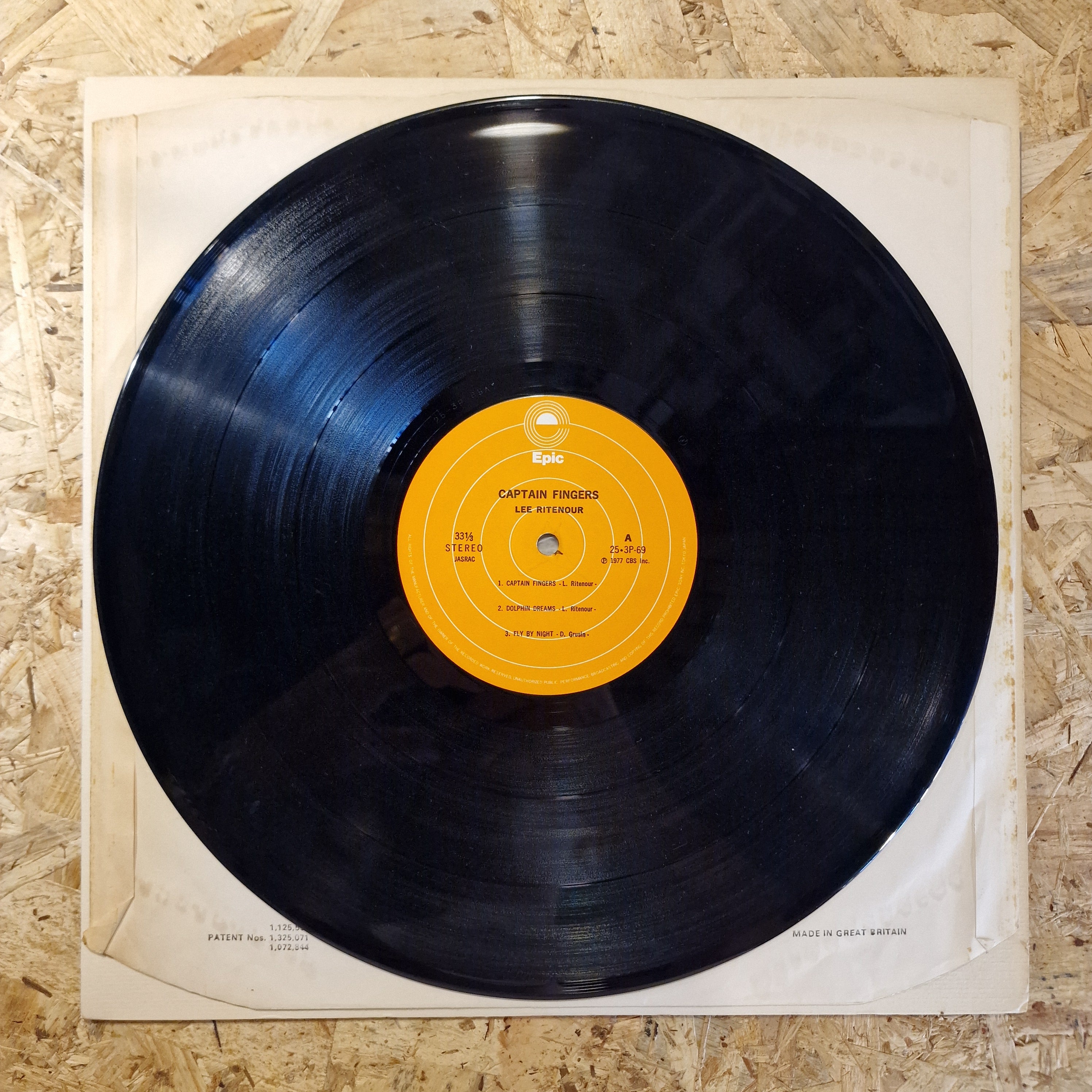 Lee Ritenour – Captain Fingers