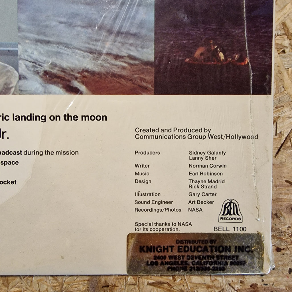 Walter M. Schirra Jr. – Apollo 11: Flight To The Moon - Historic Moment From Manned Space Flight 1969 US Press