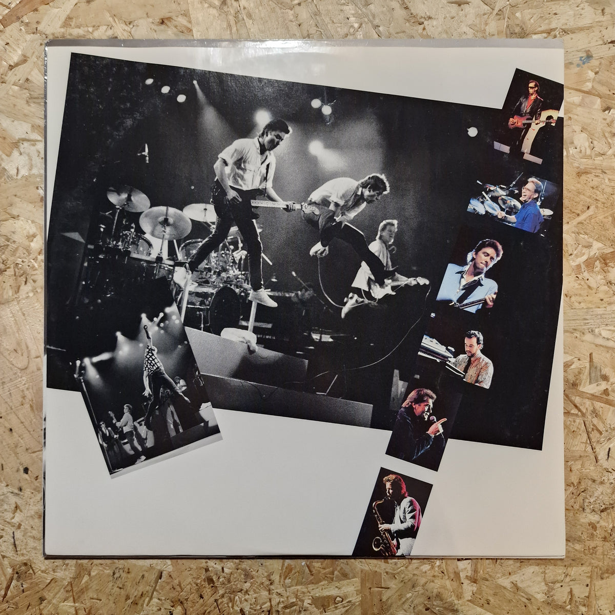 Huey Lewis & The News – Small World