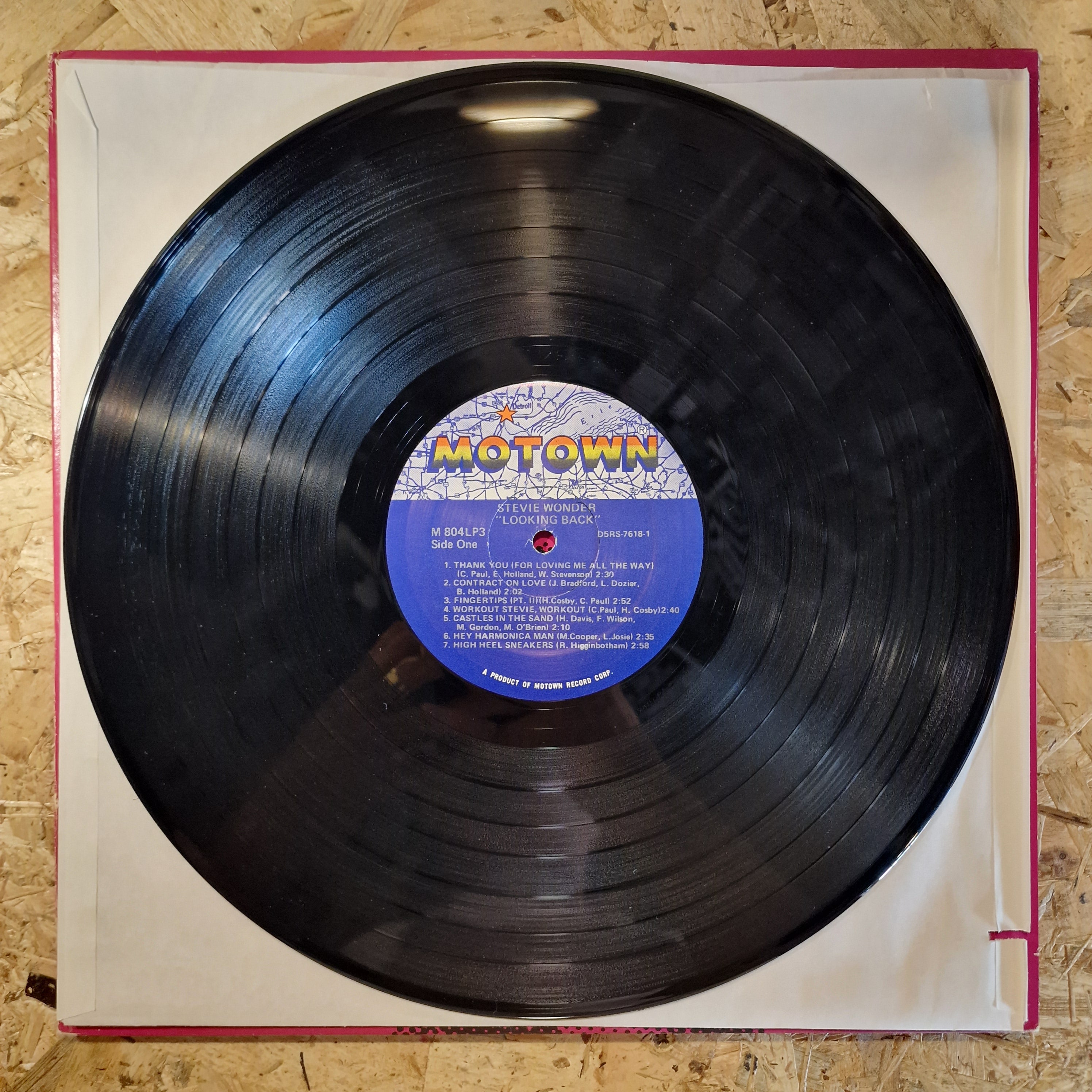 Stevie Wonder – Looking Back