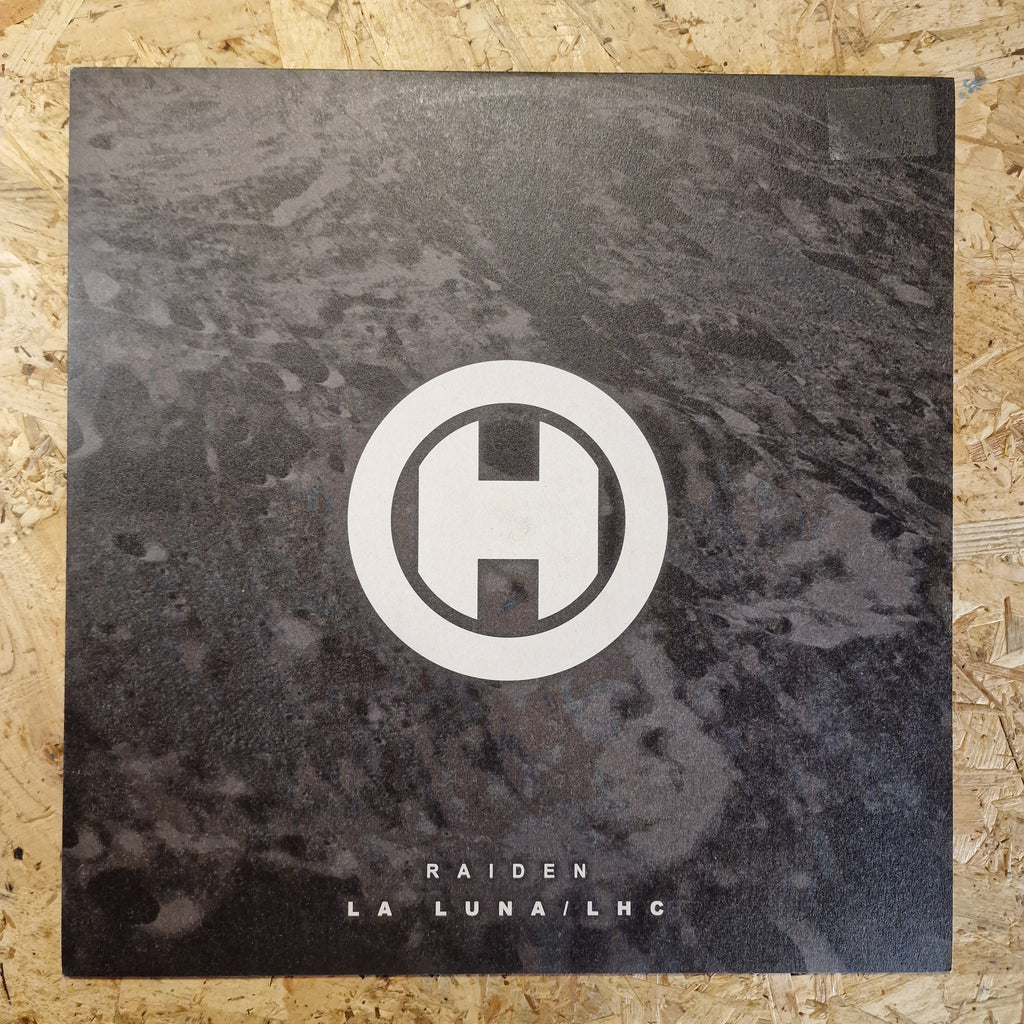 Raiden – La Luna / LHC