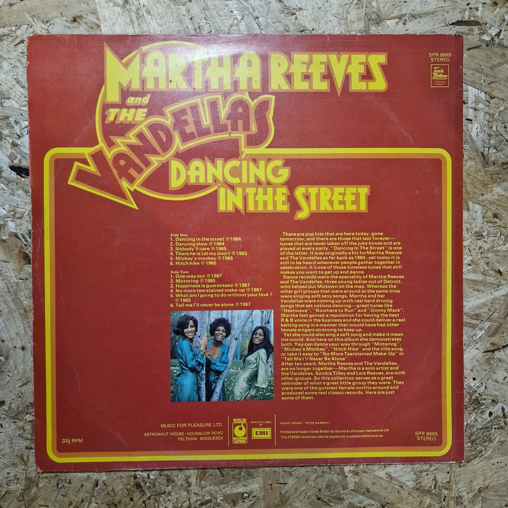 Martha Reeves & The Vandellas – Dancing In The Street