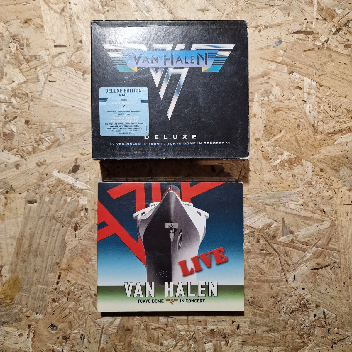 Van Halen – Deluxe