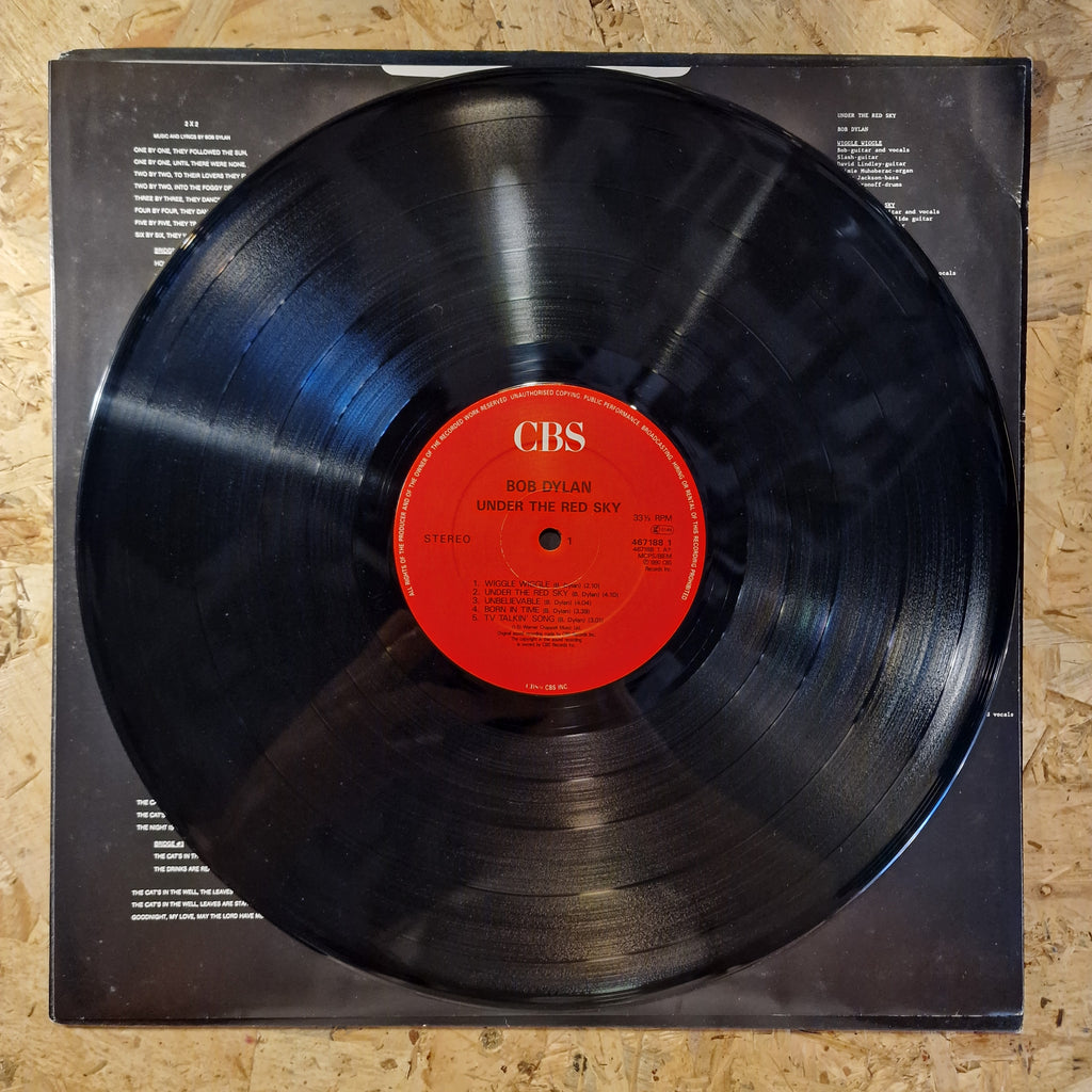 Bob Dylan – Under The Red Sky