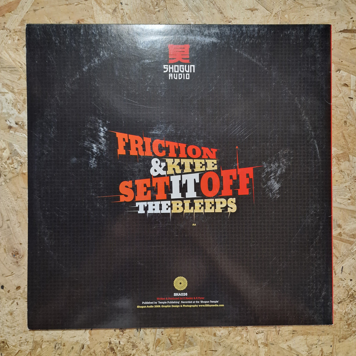 Friction & Ktee – Set It Off / The Bleeps