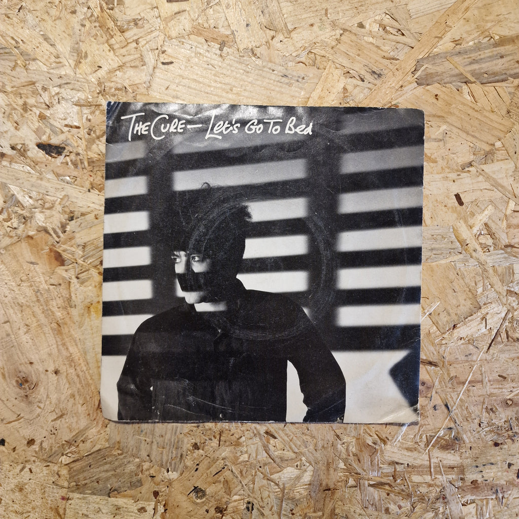 The Cure – Let's Go To Bed