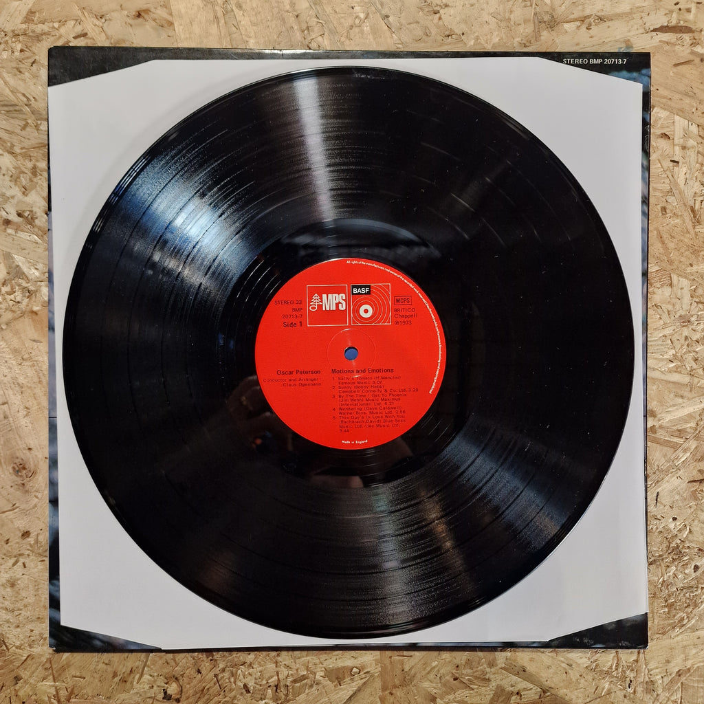 Oscar Peterson – Motions & Emotions