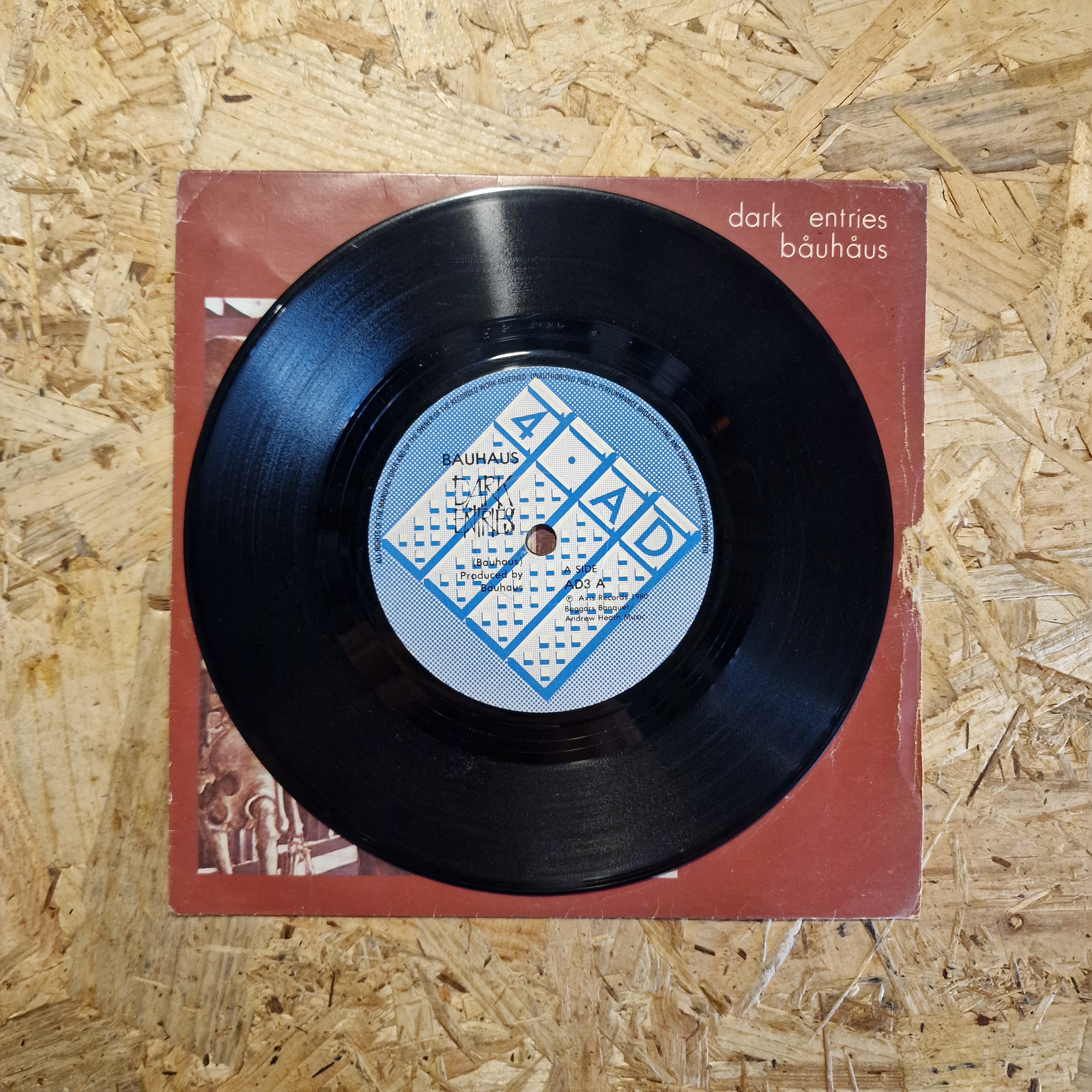 Båuhåus – Dark Entries
