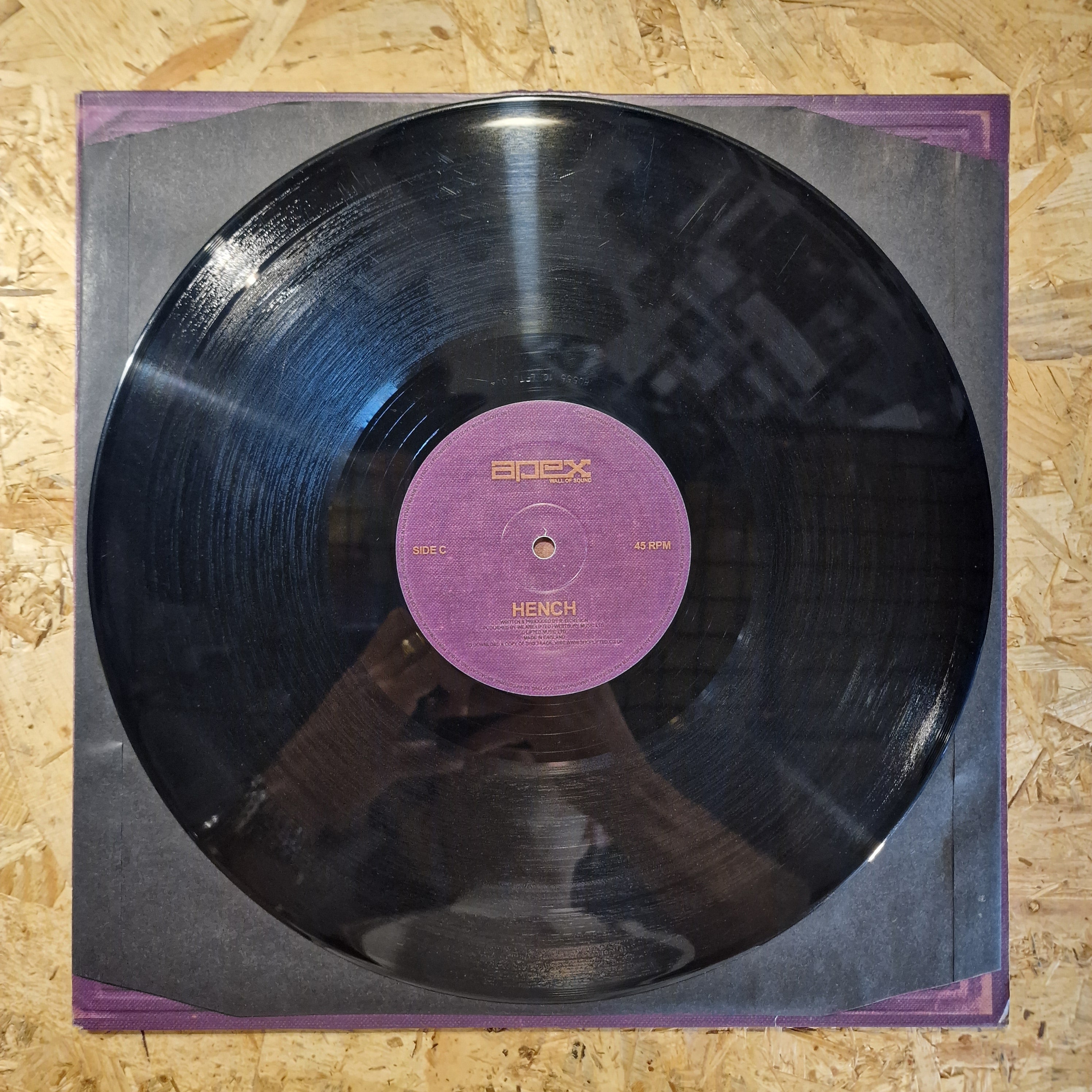 Apex – Wall Of Sound