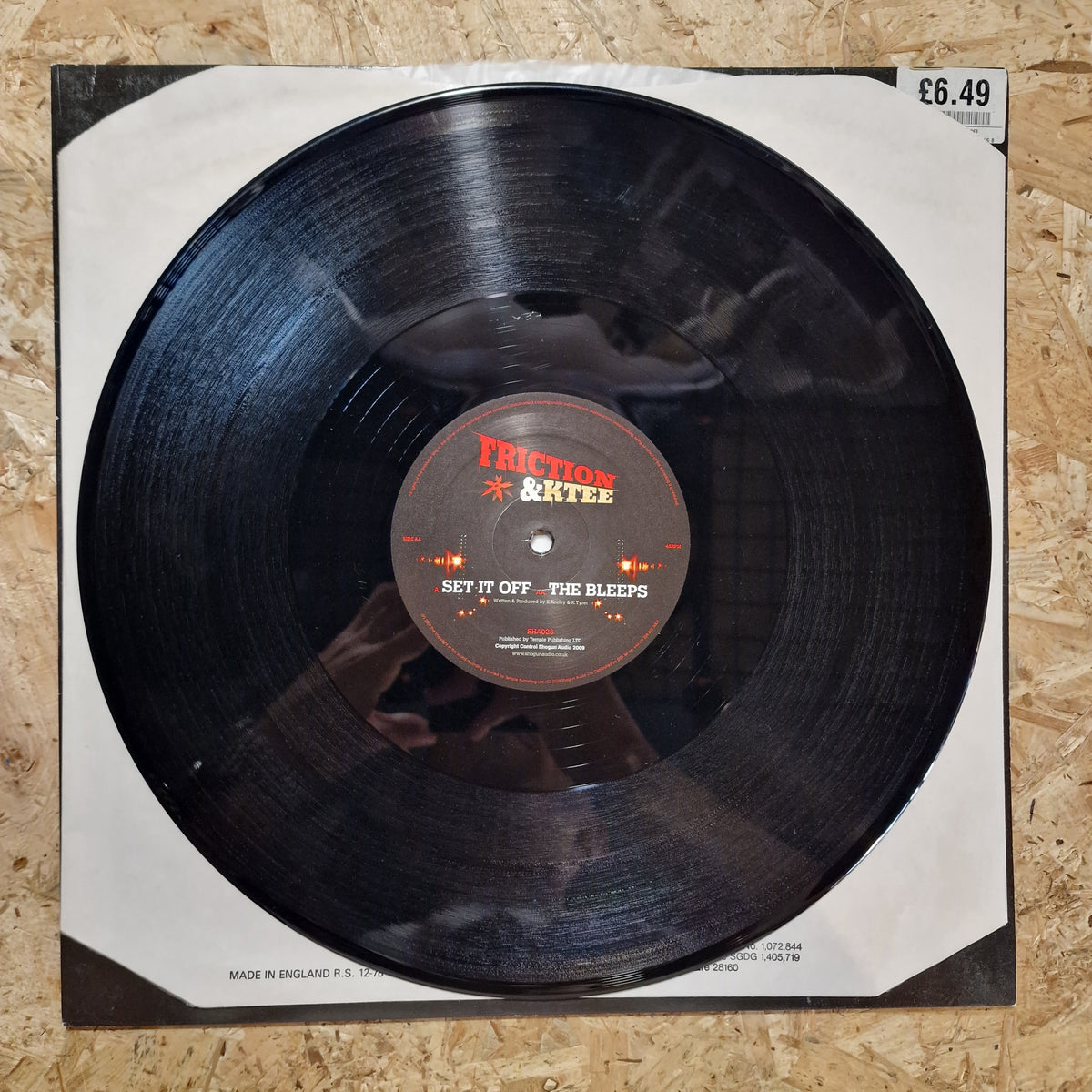 Friction & Ktee – Set It Off / The Bleeps