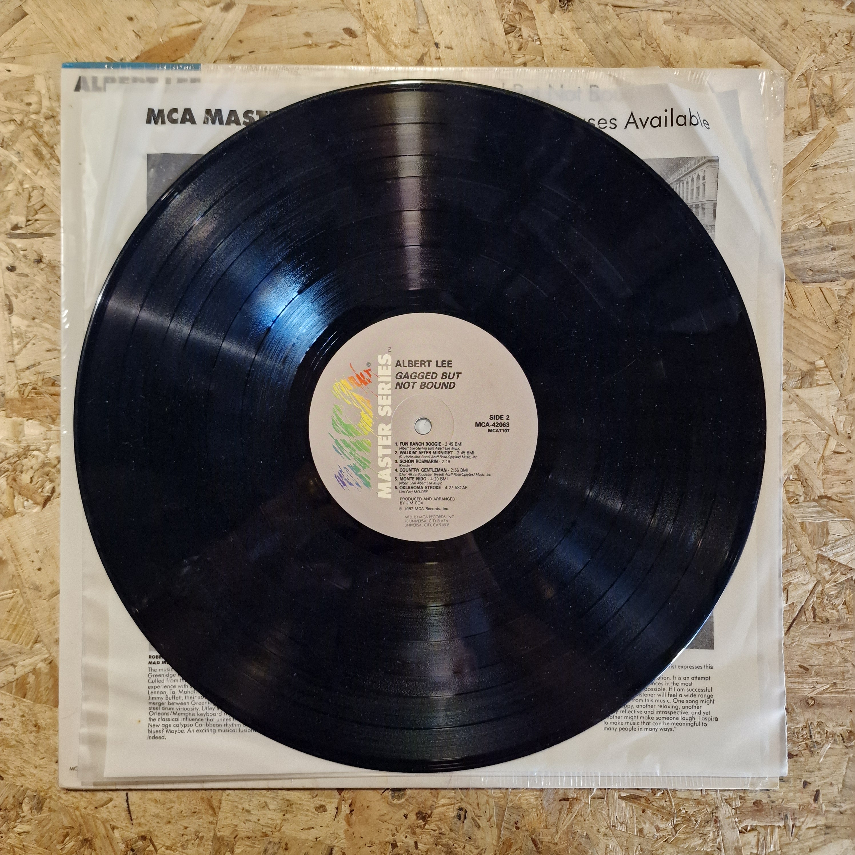 Albert Lee – Gagged But Not Bound
