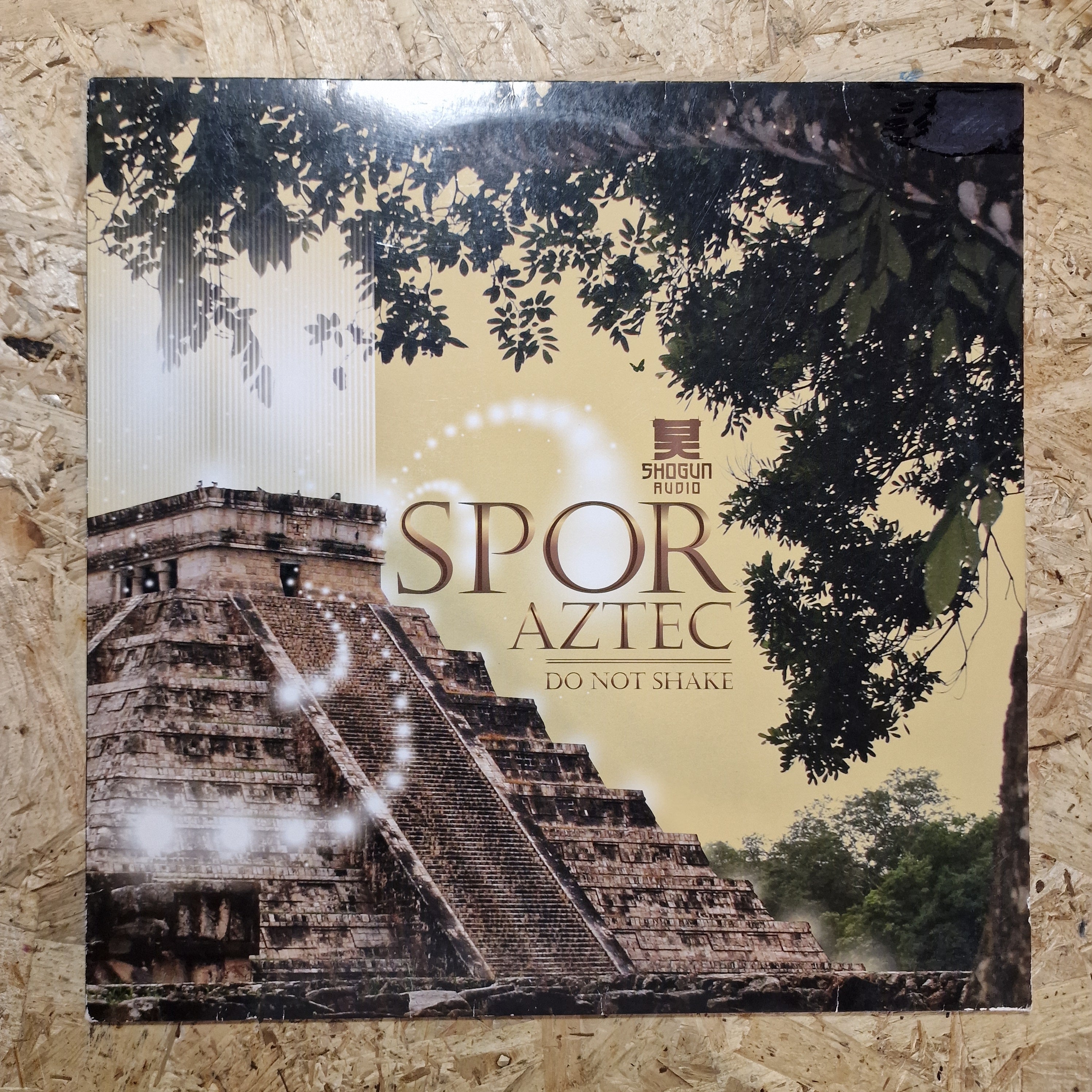 Spor – Aztec / Do Not Shake