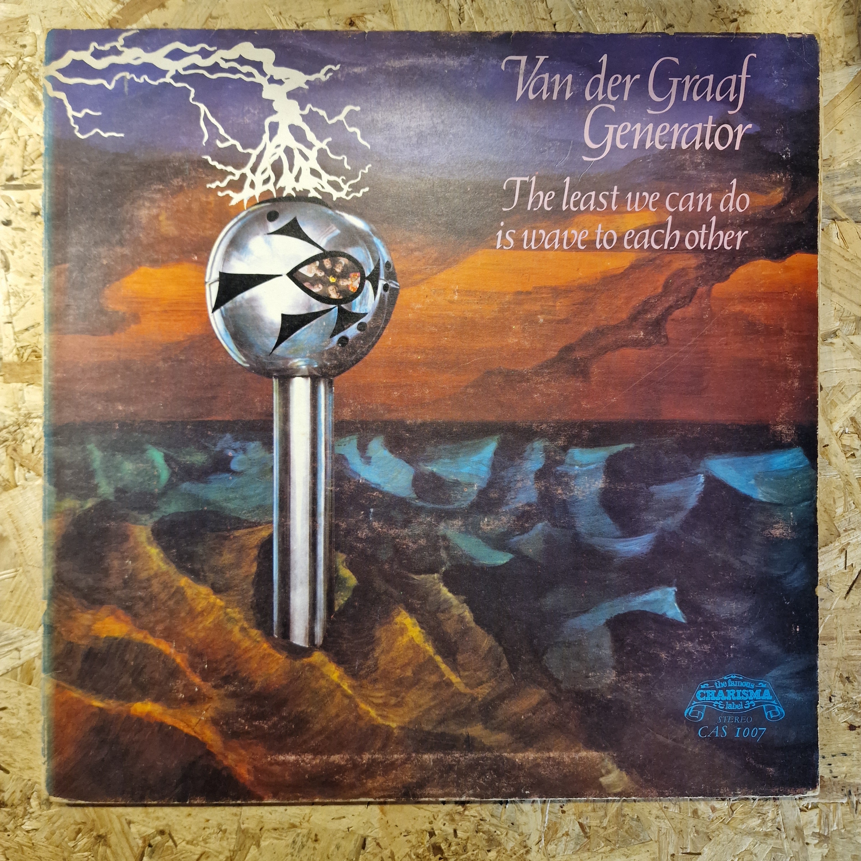 Van Der Graaf Generator – The Least We Can Do Is Wave To Each Other
