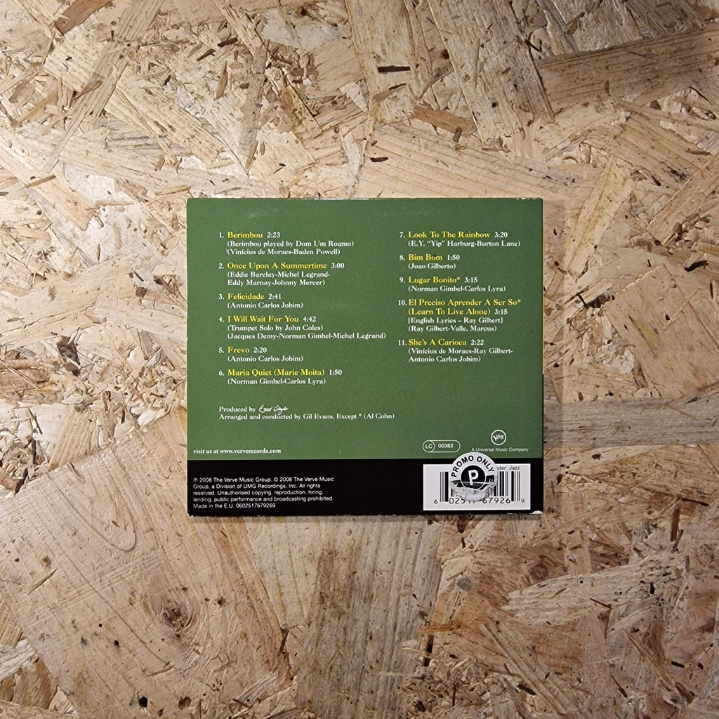 Astrud Gilberto – Look To The Rainbow