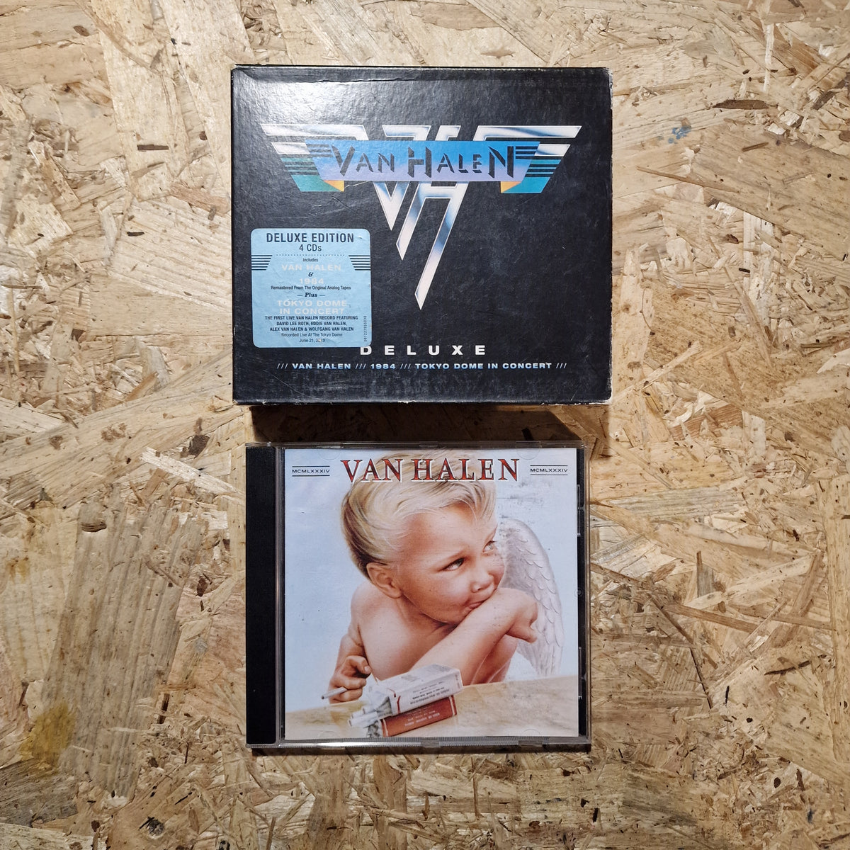 Van Halen – Deluxe