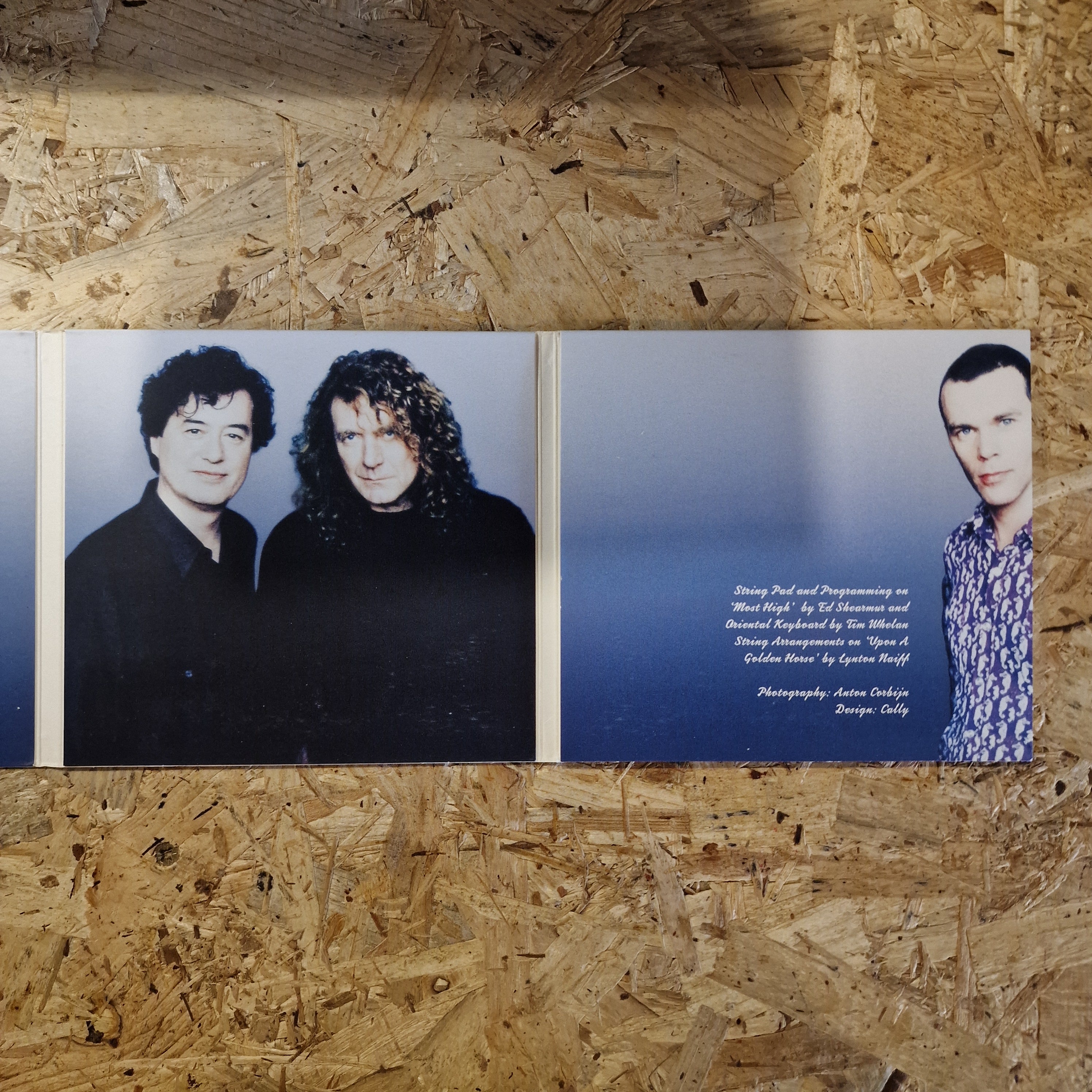 Jimmy Page & Robert Plant – Walking Into Clarksdale
