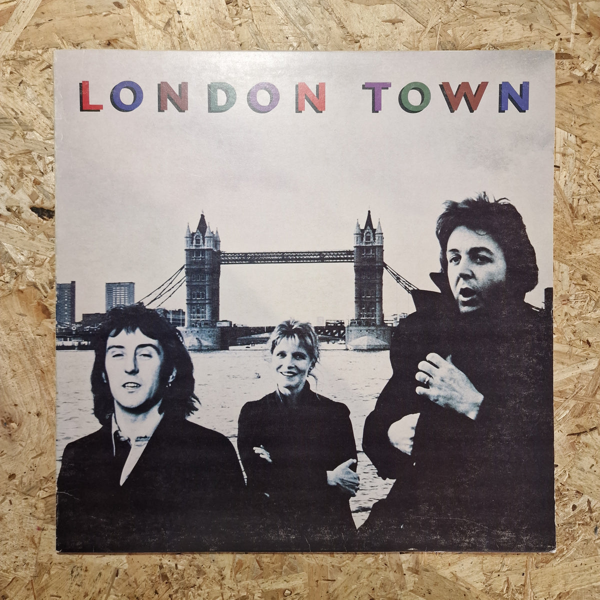 Wings – London Town