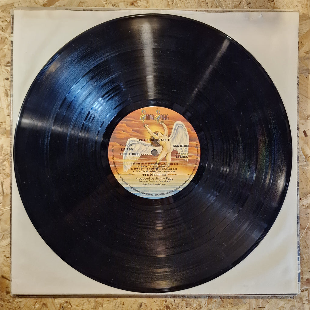 Led Zeppelin – Physical Graffiti