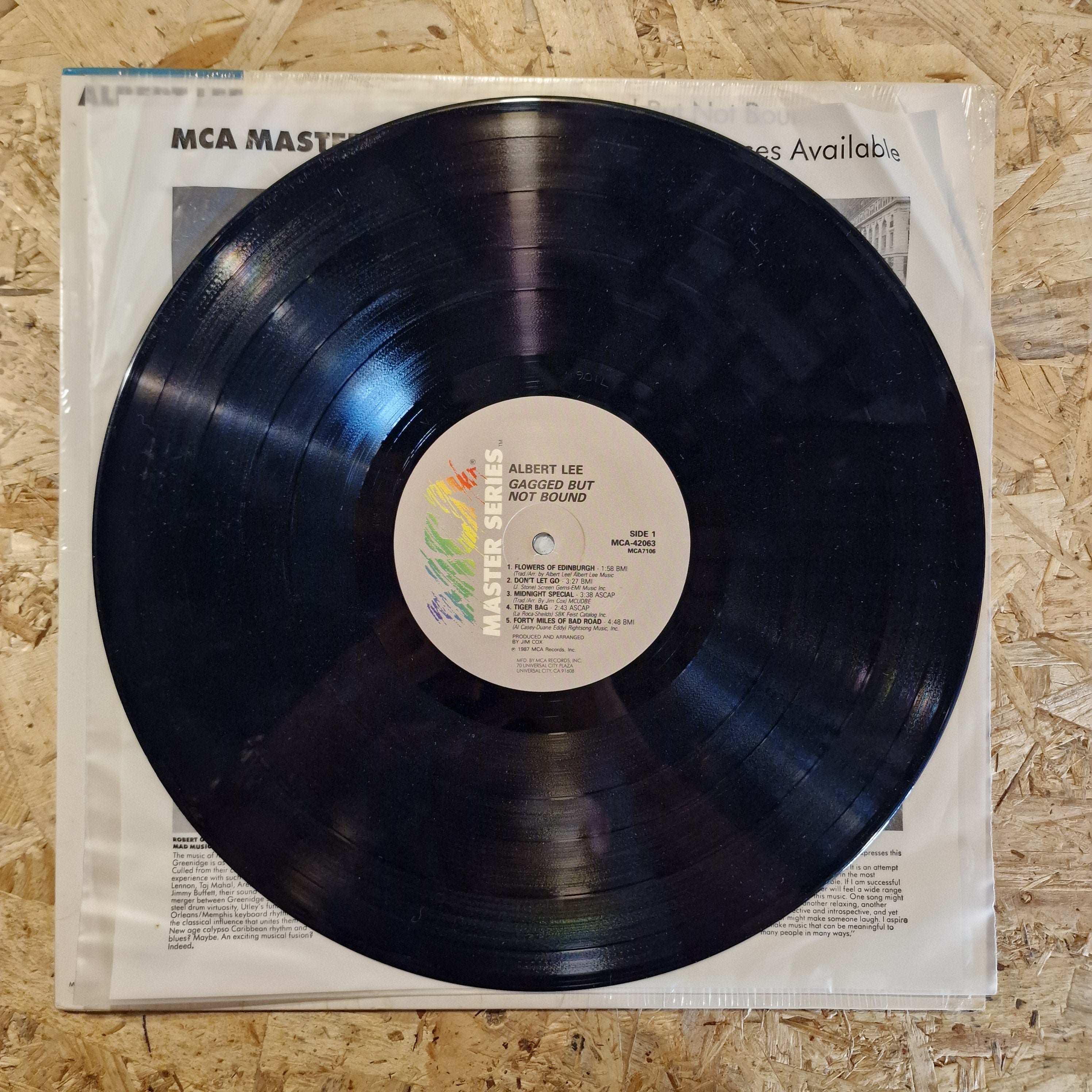 Albert Lee – Gagged But Not Bound