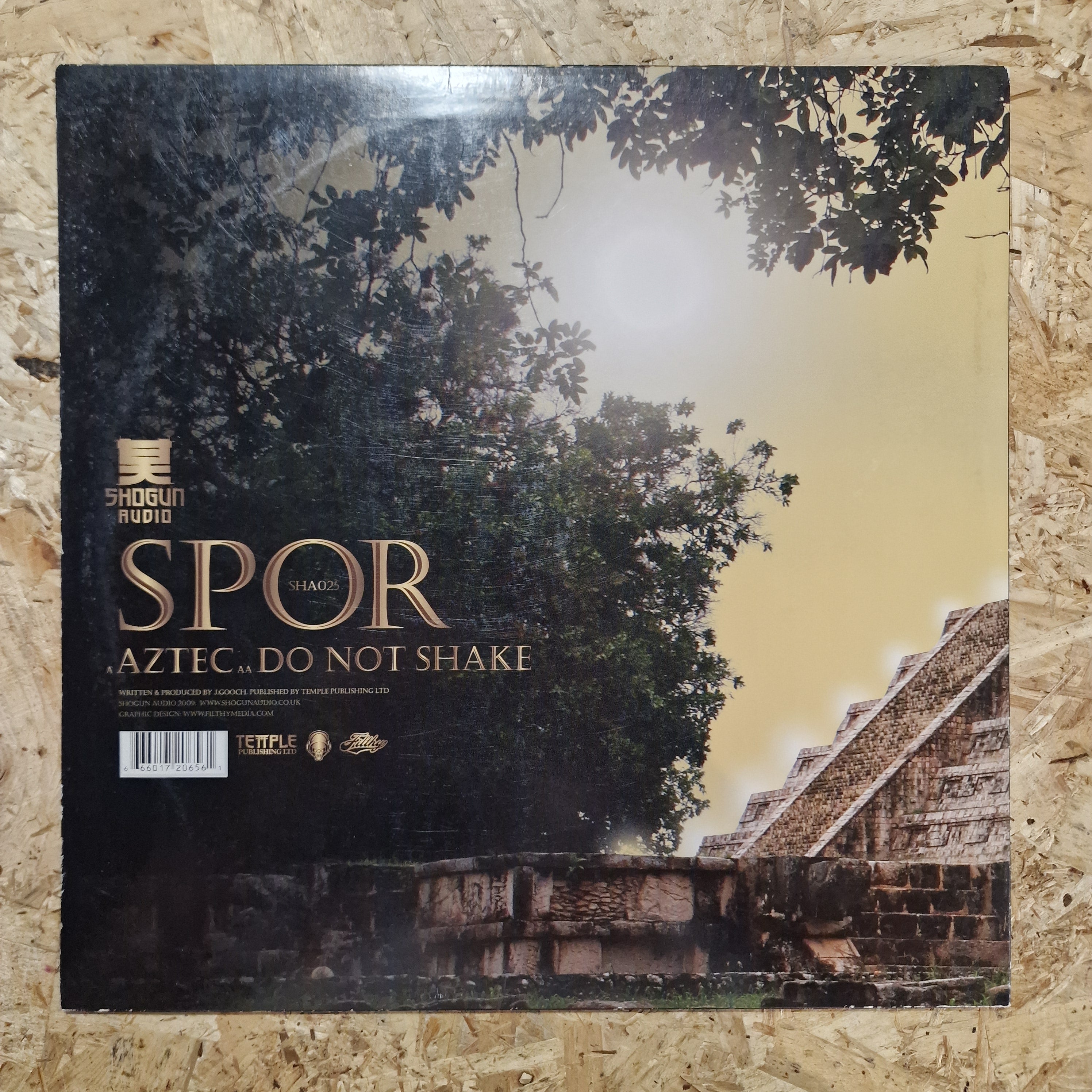 Spor – Aztec / Do Not Shake