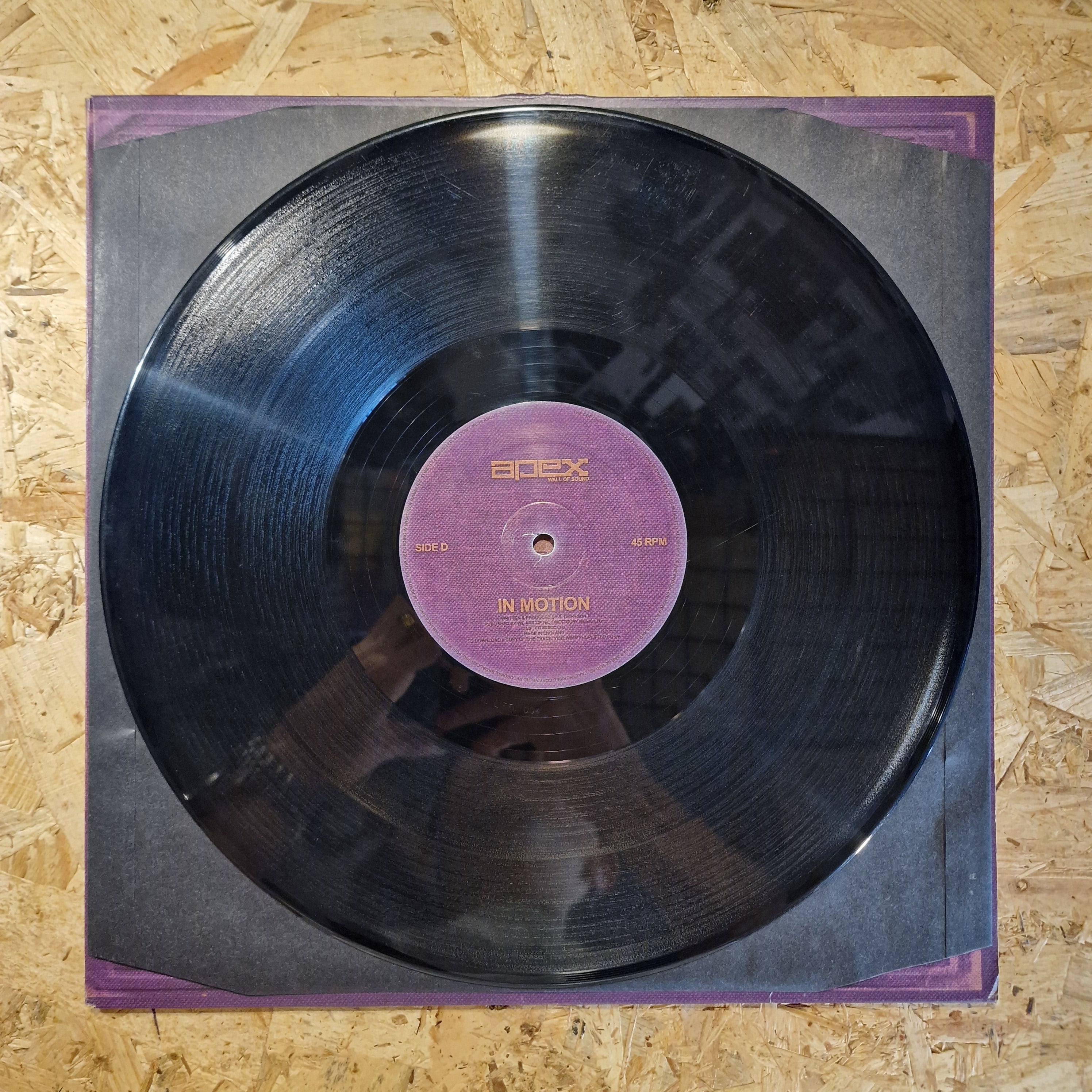 Apex – Wall Of Sound