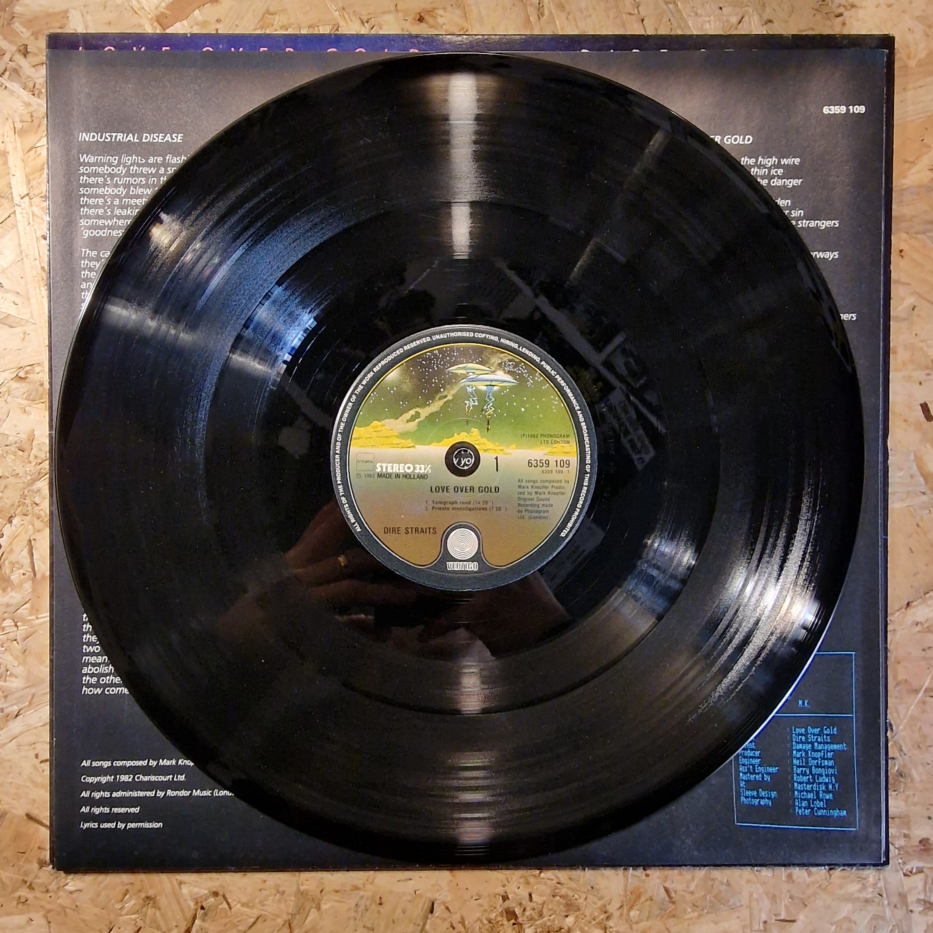 Dire Straits – Love Over Gold