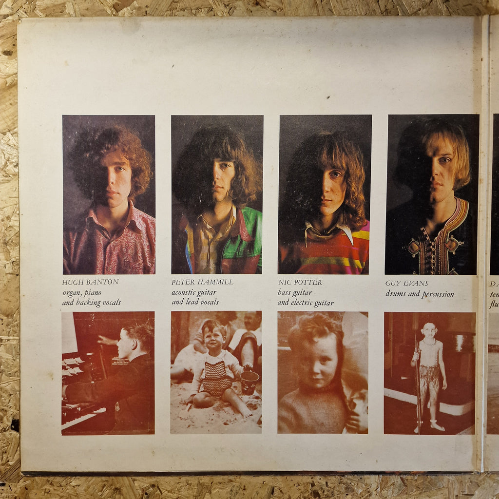 Van Der Graaf Generator – The Least We Can Do Is Wave To Each Other