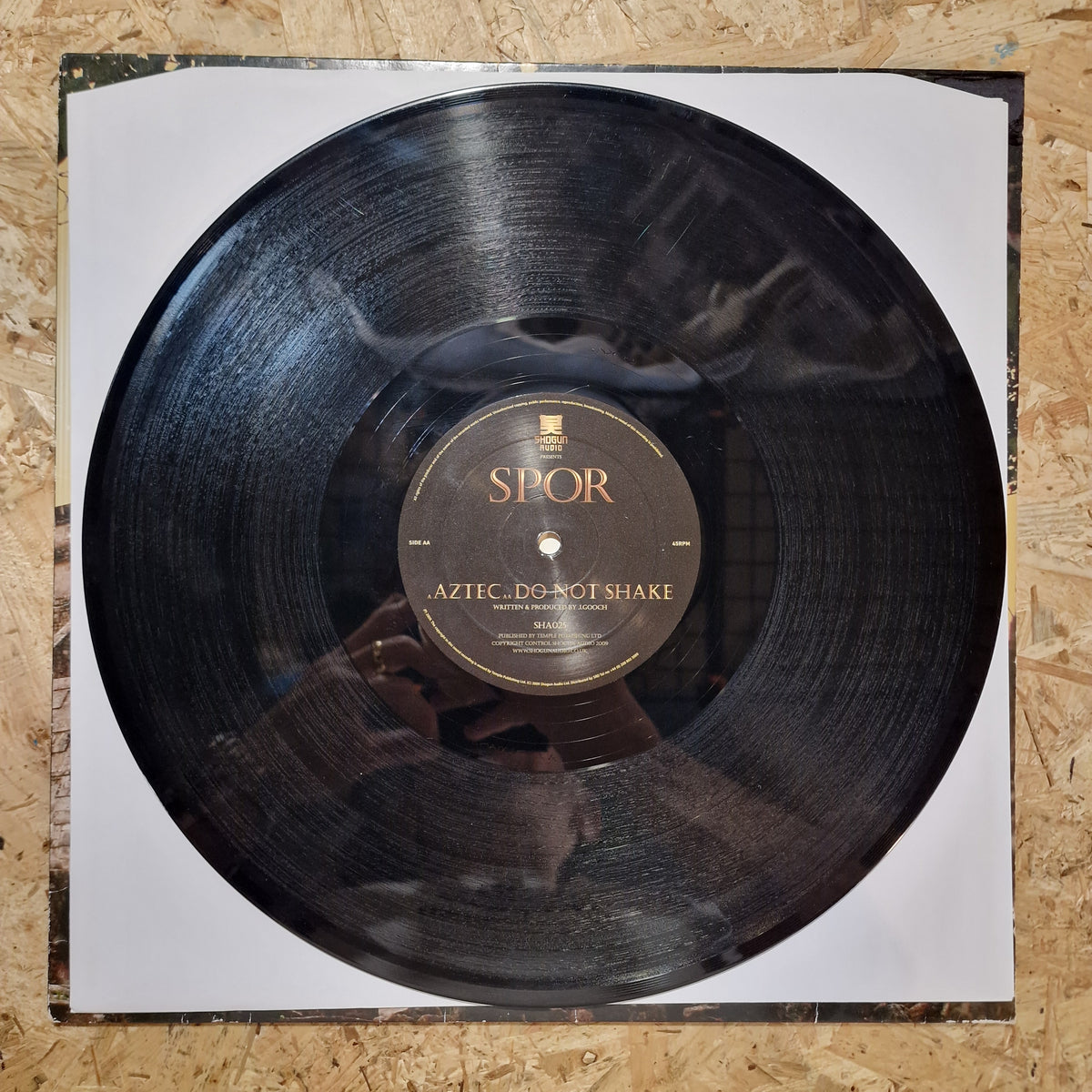 Spor – Aztec / Do Not Shake