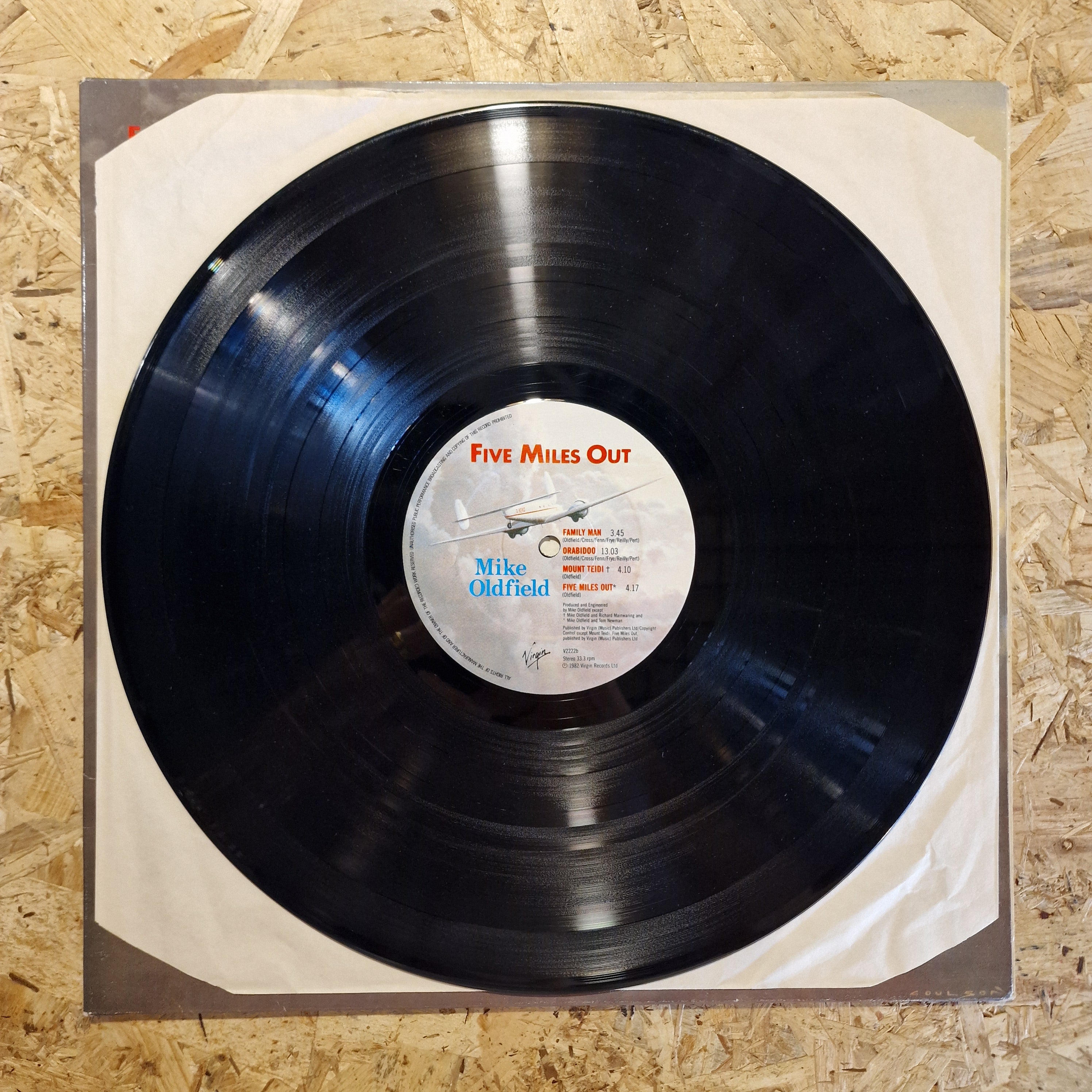 Mike Oldfield – Five Miles Out